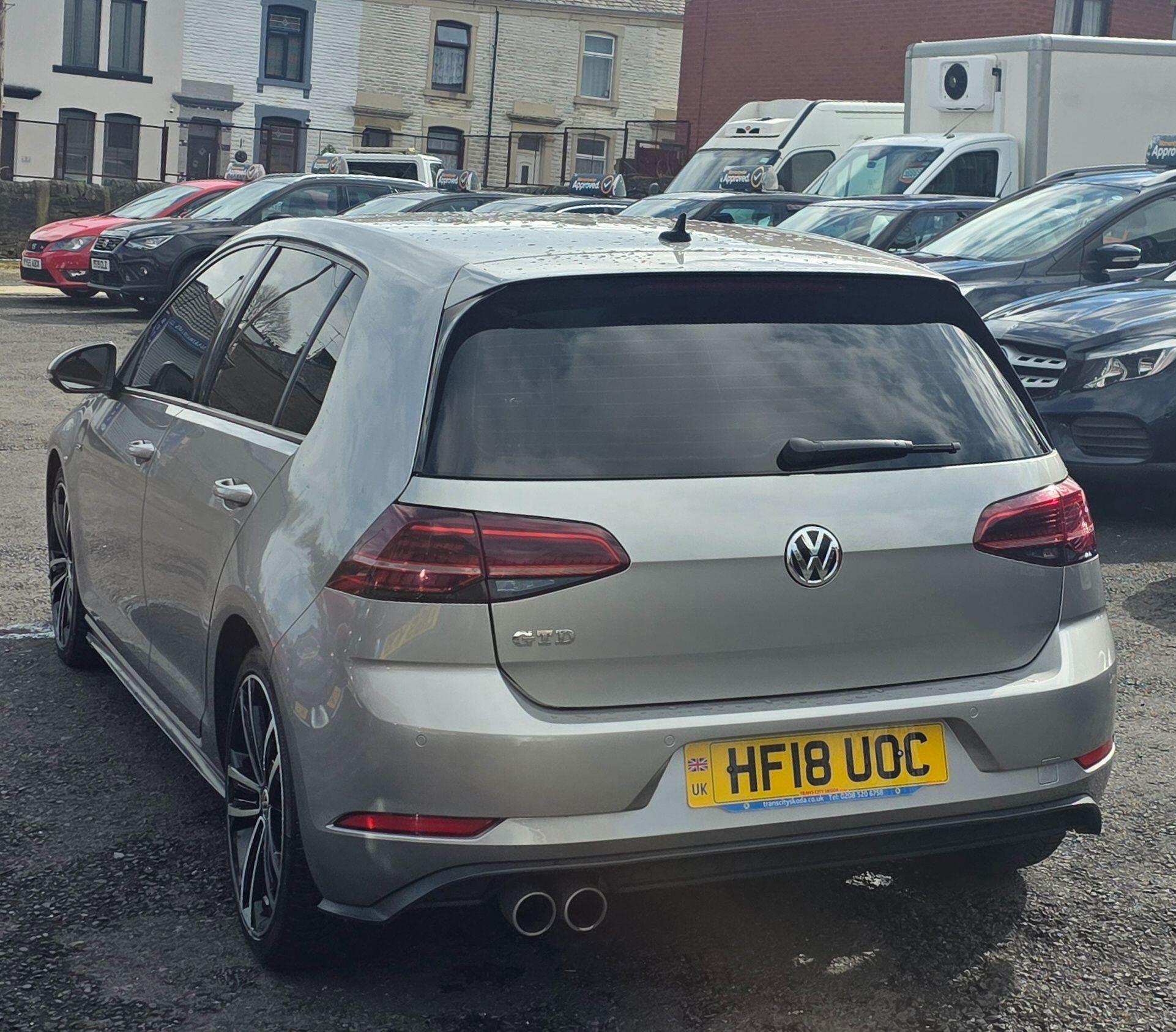 Volkswagen Golf - Image 5