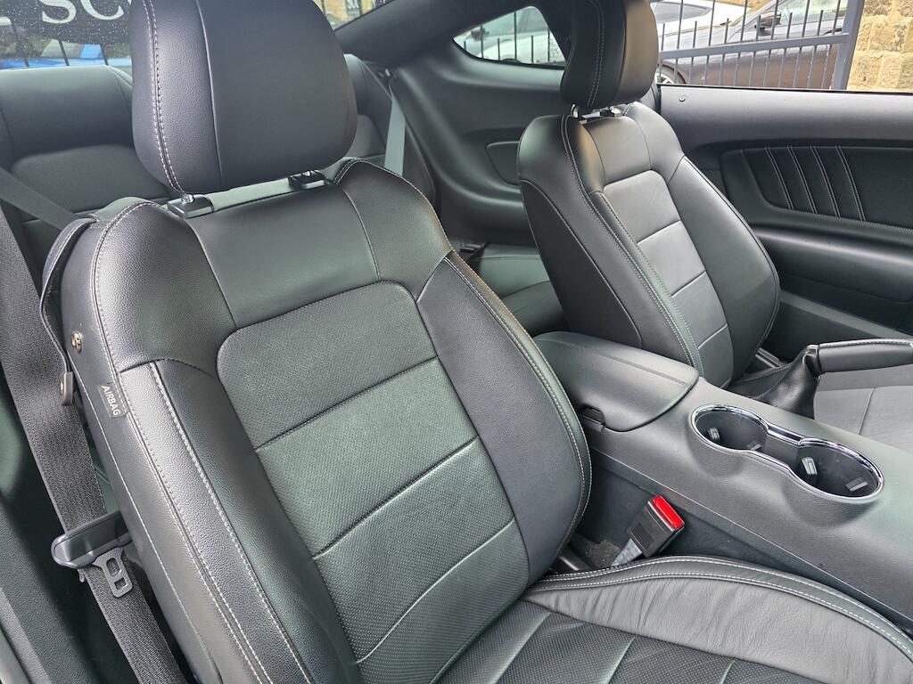 Ford Mustang - Image 33
