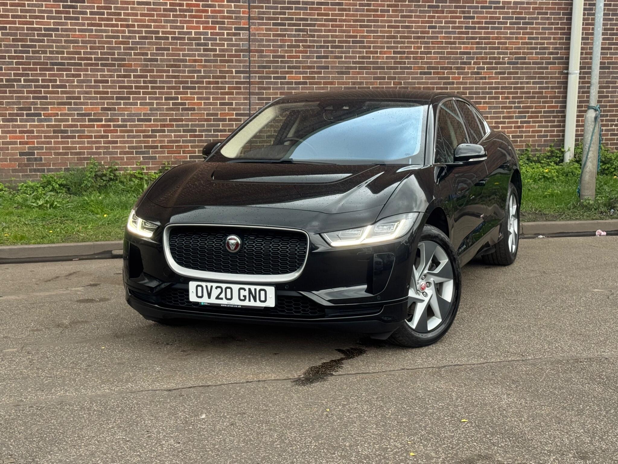 Jaguar I-Pace - Image 19