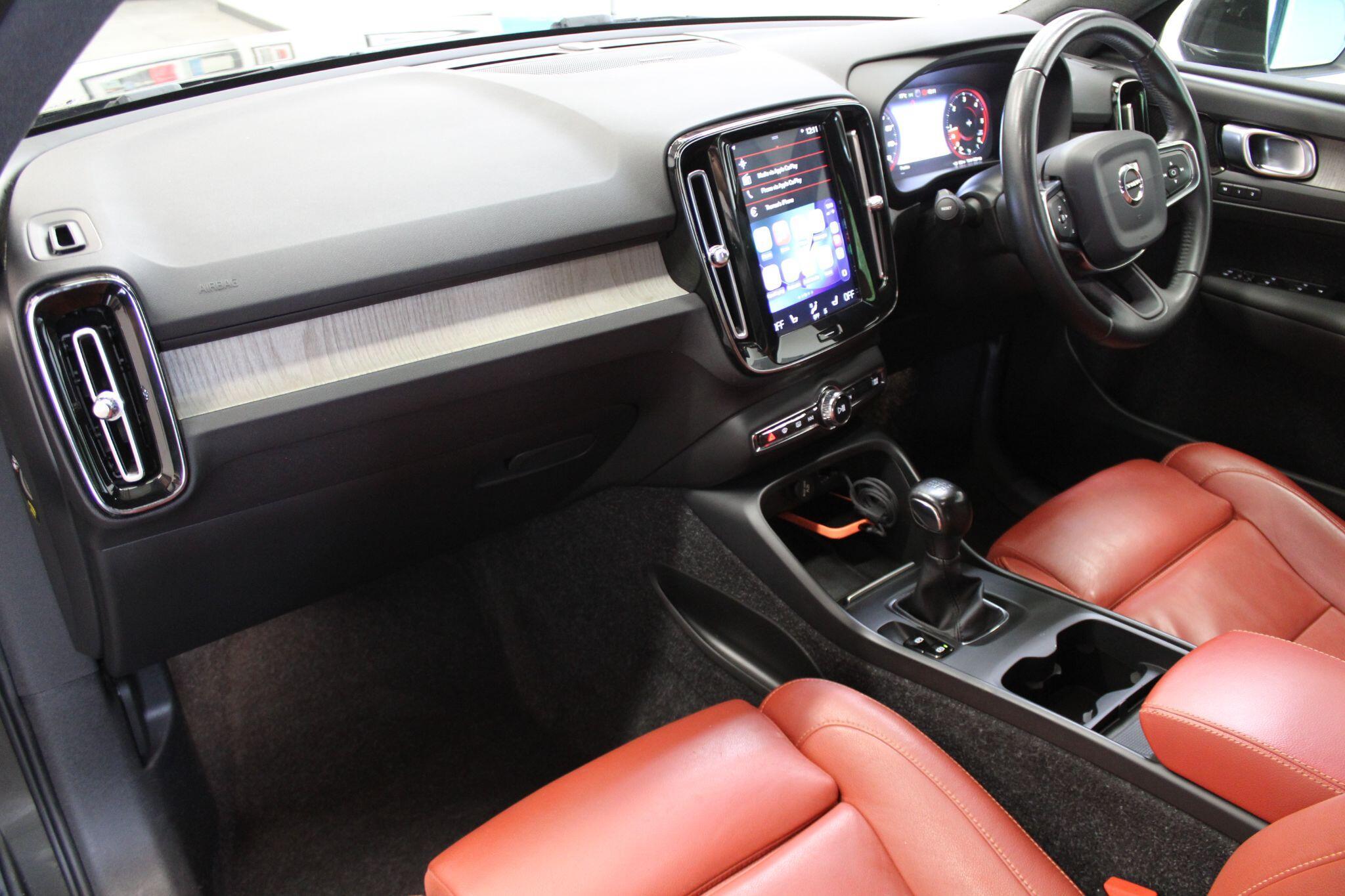 Volvo XC40 - Image 21