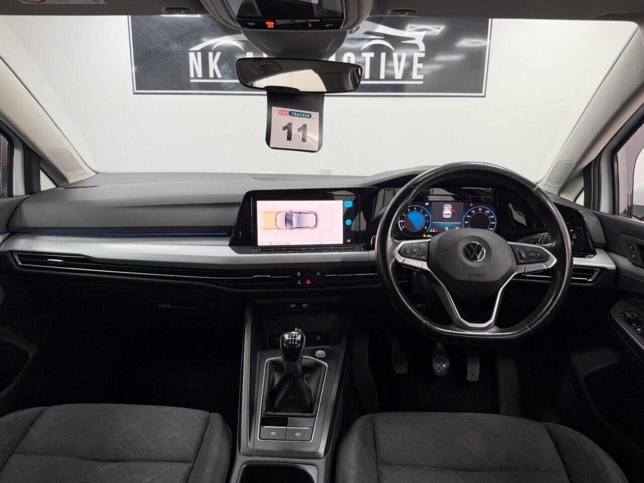 Volkswagen Golf - Image 20