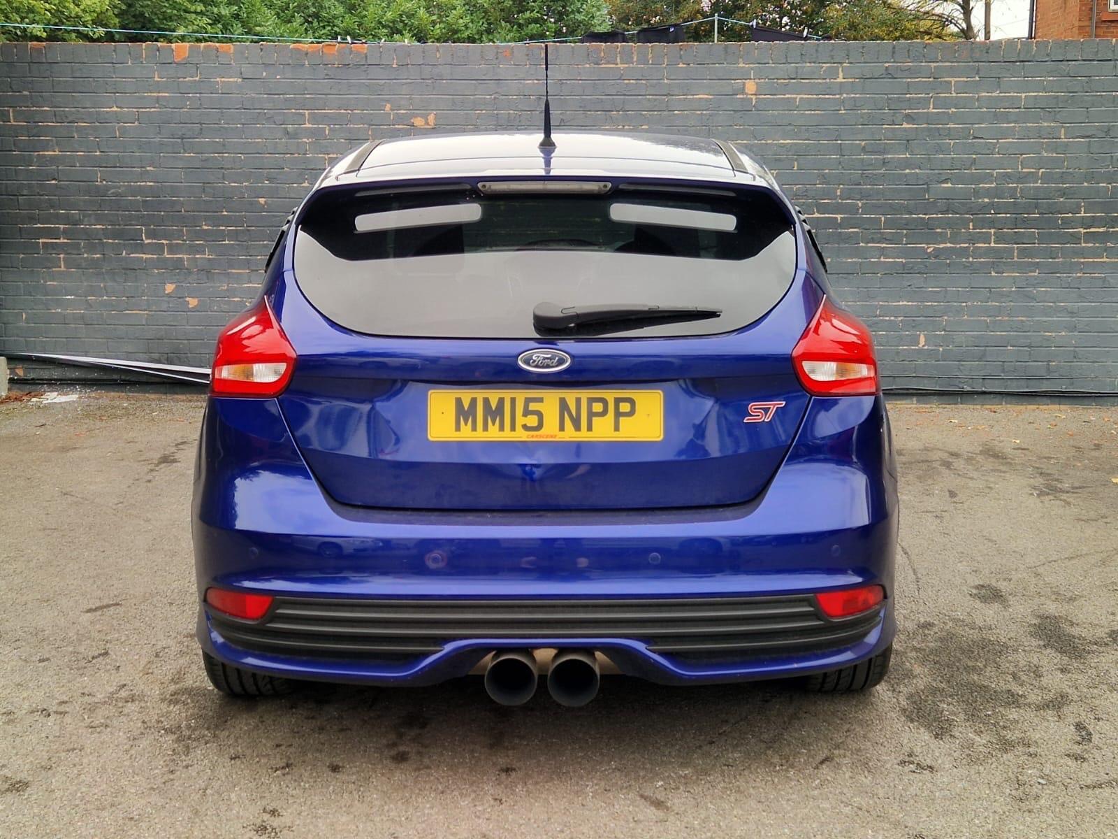 Ford Focus - Image 9