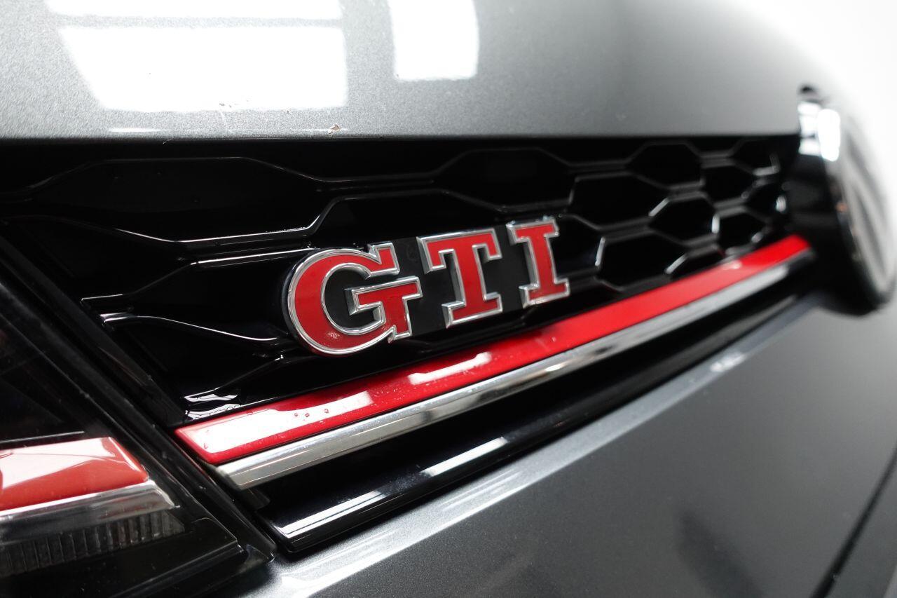 Volkswagen Golf - Image 15