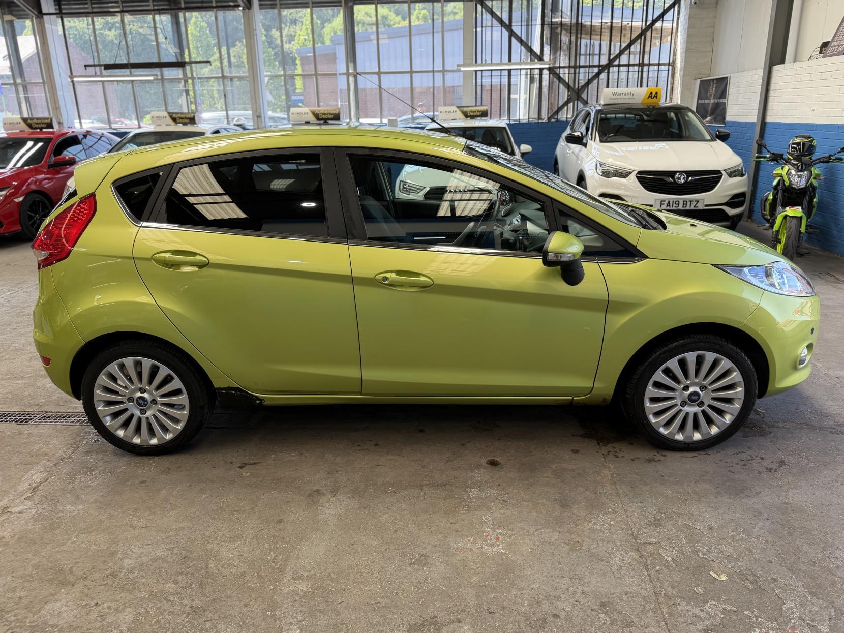 Ford Fiesta - Image 7