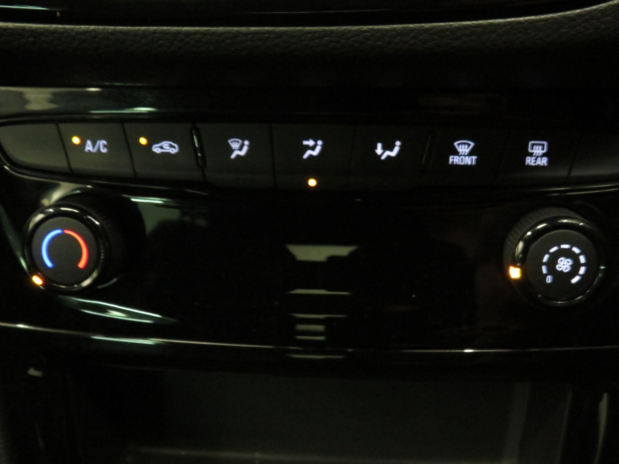 Vauxhall Astra - Image 20