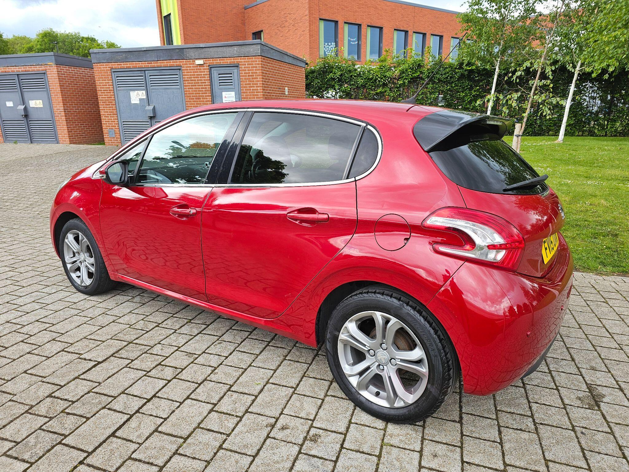 Peugeot 208 - Image 39