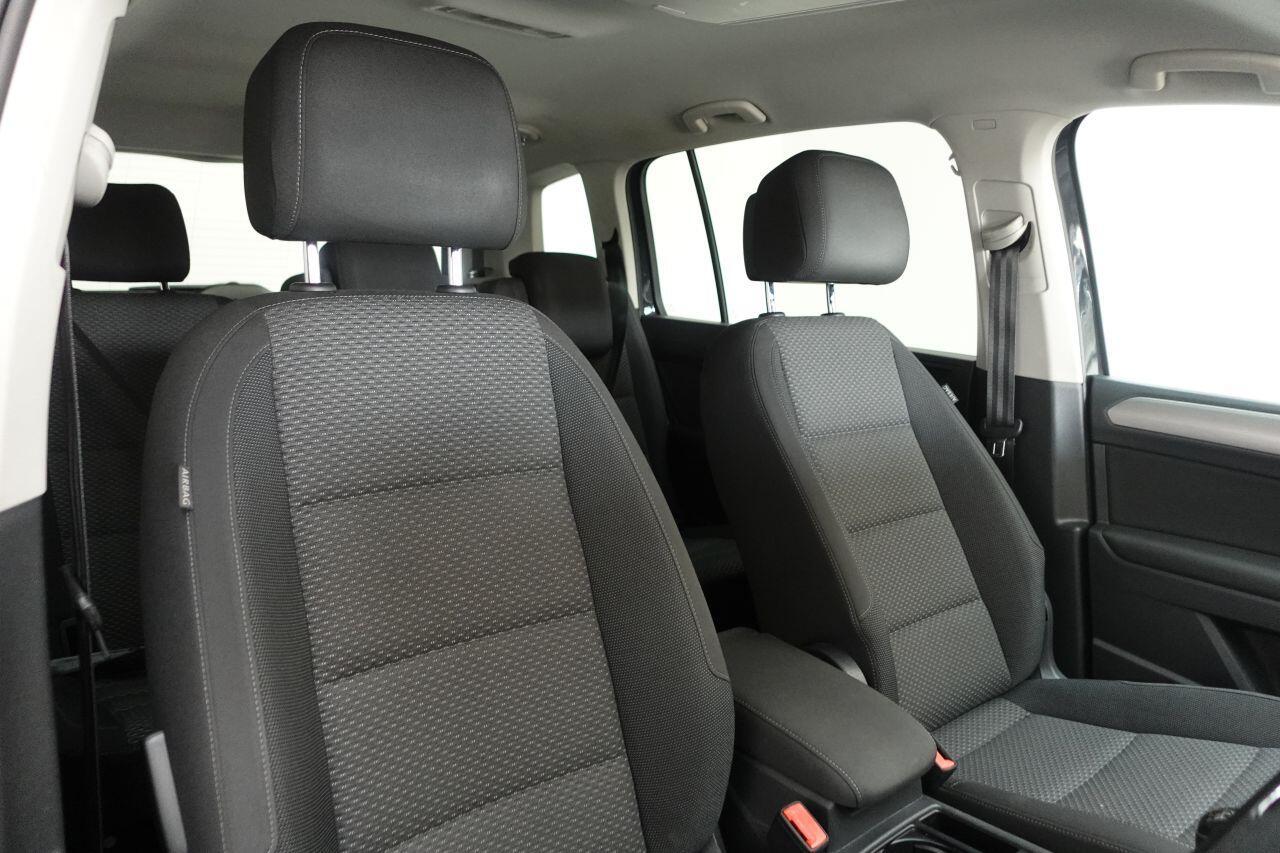 Volkswagen Touran - Image 3