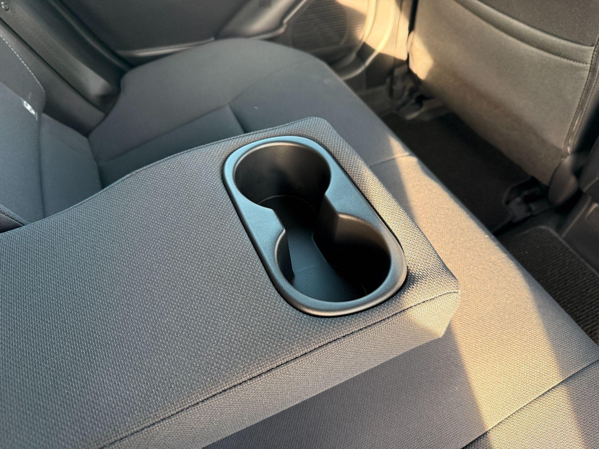 Toyota Prius - Image 36