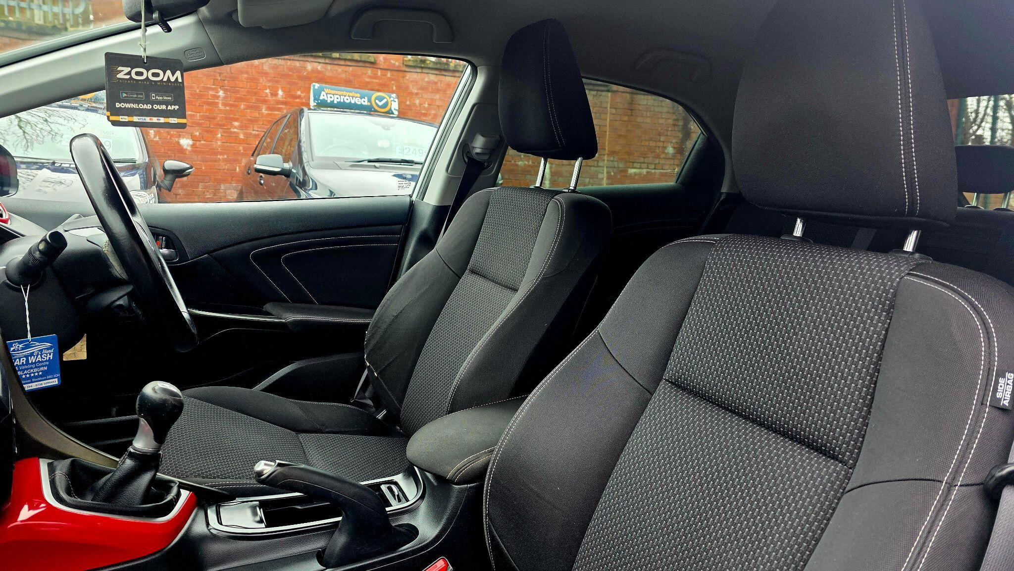 Honda Civic - Image 16