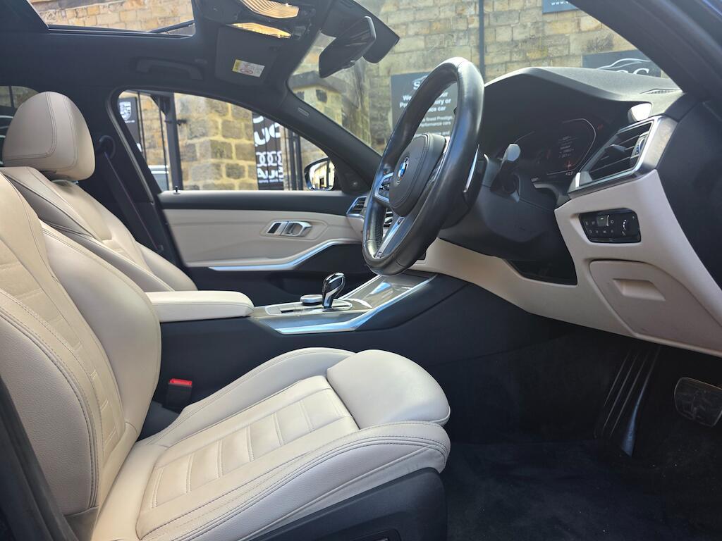 BMW 3 Series - Image 31