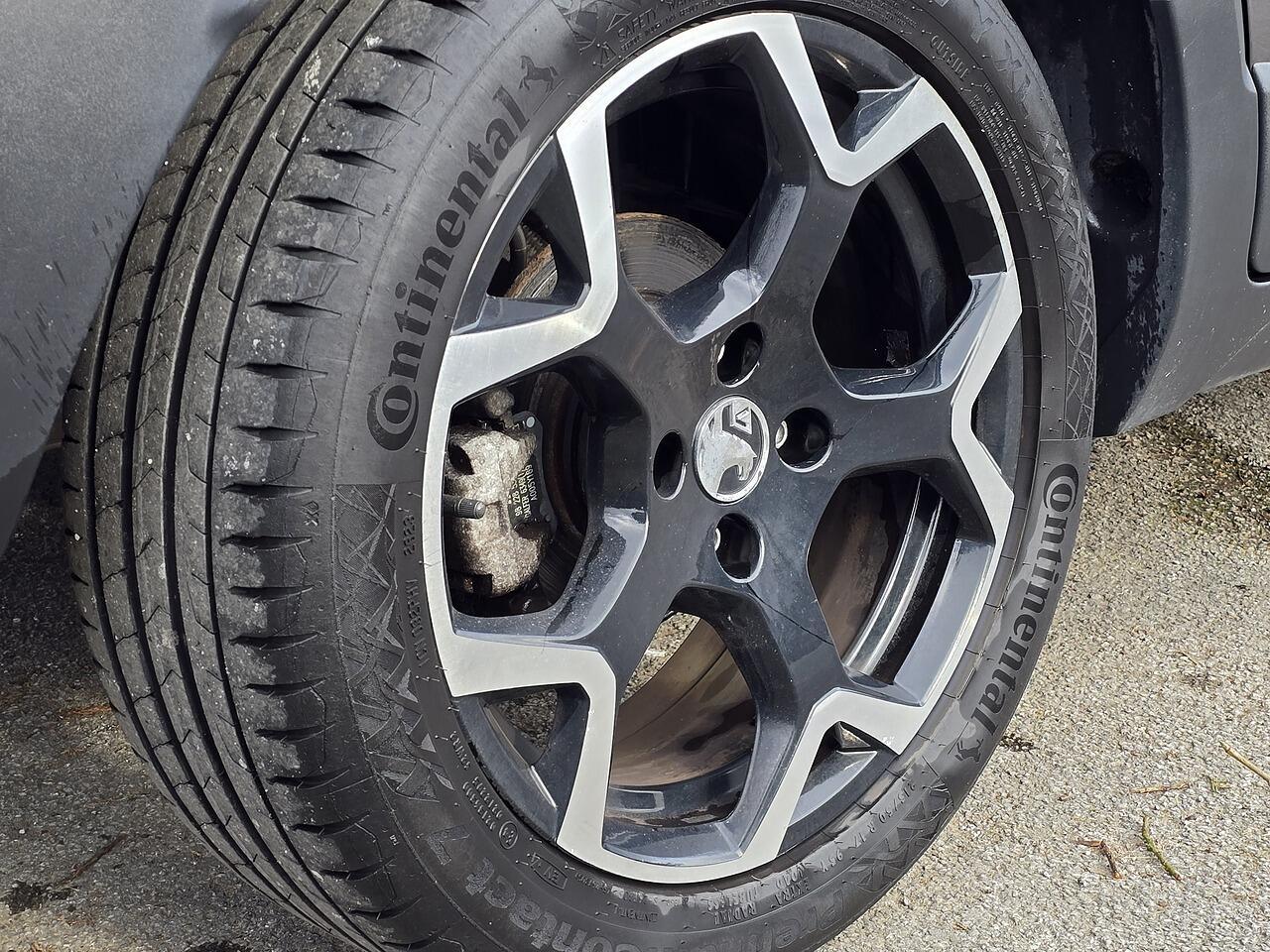 Vauxhall Crossland - Image 24