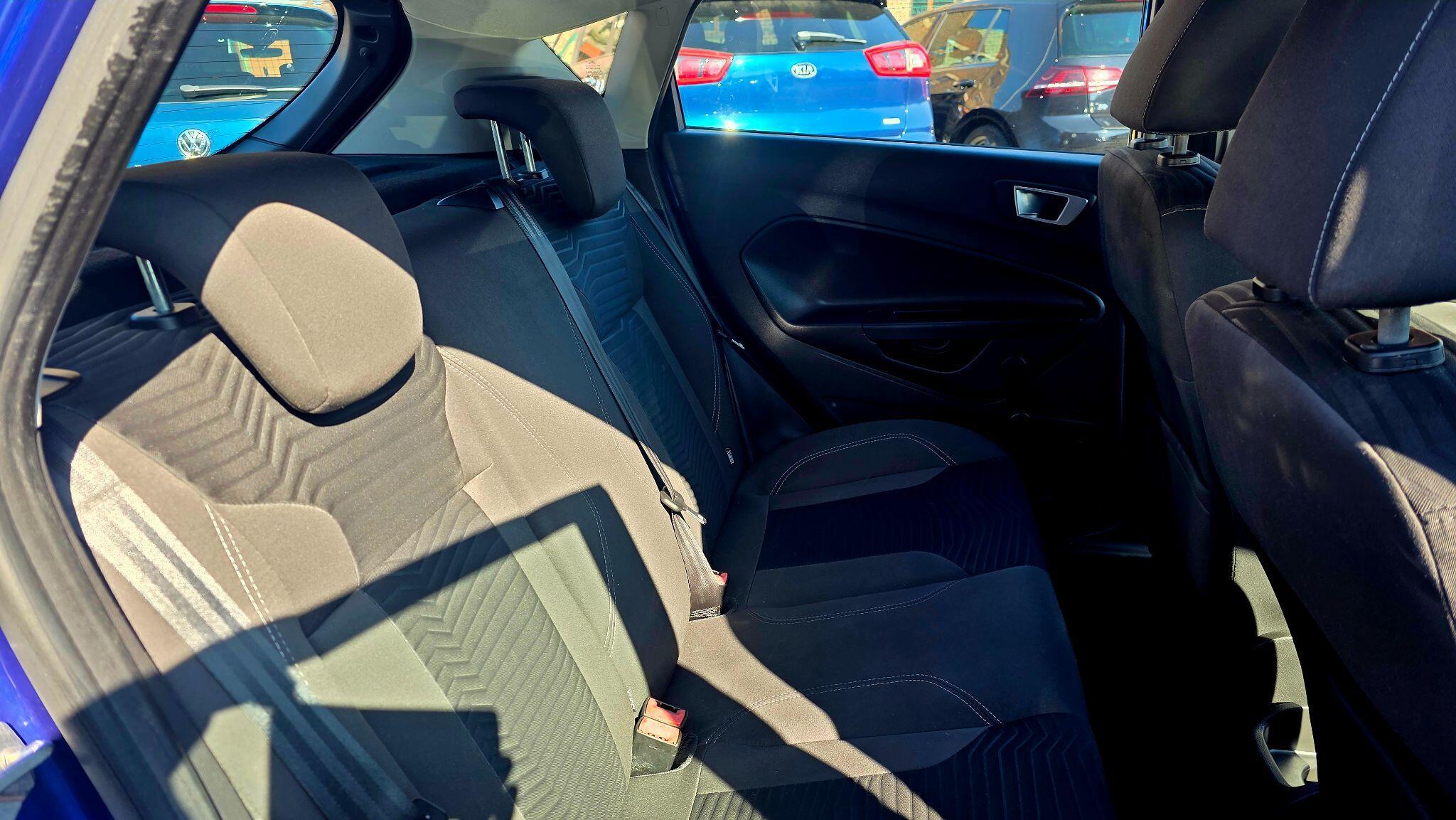 Ford Fiesta - Image 19