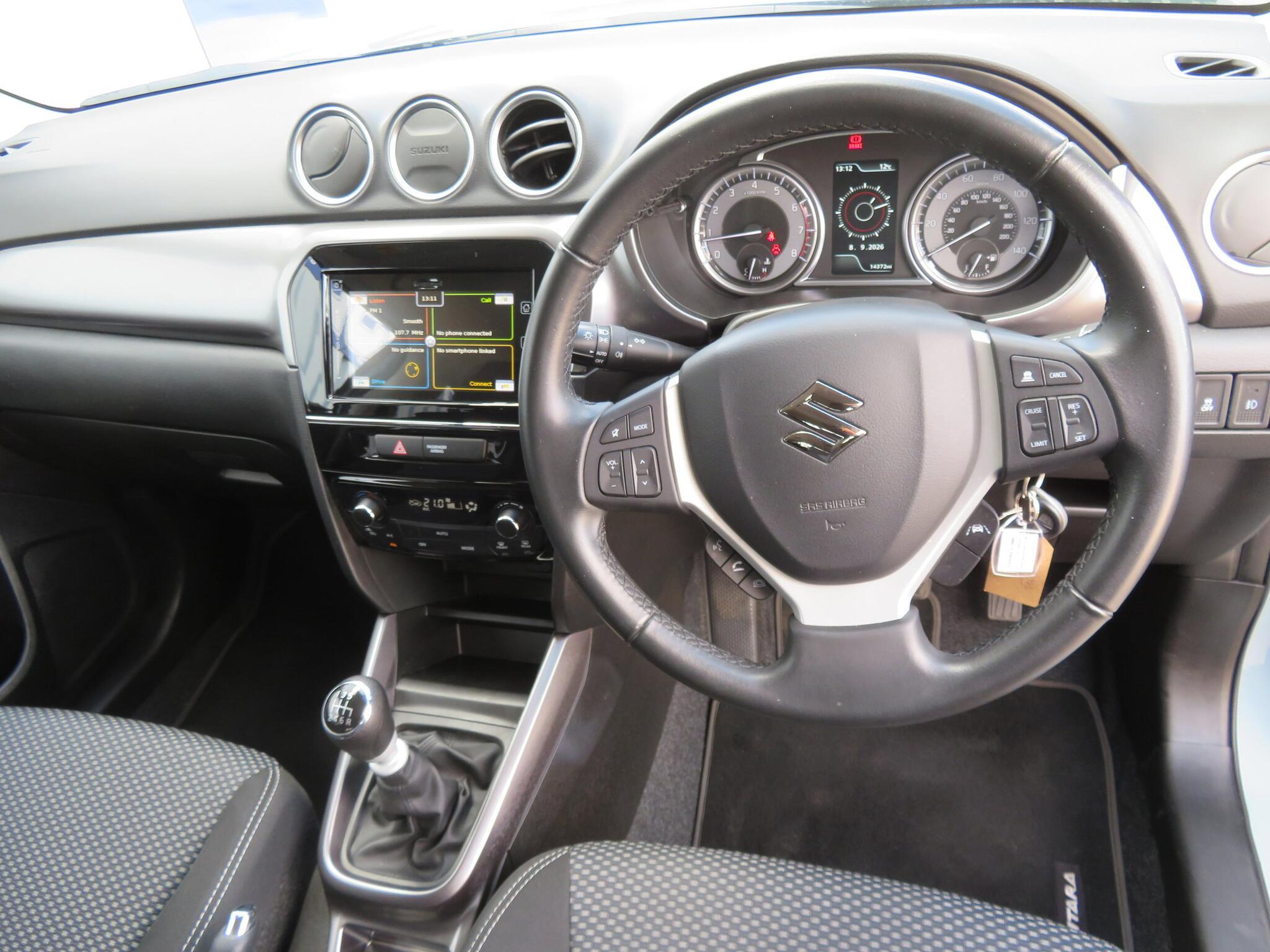 Suzuki Vitara - Image 14