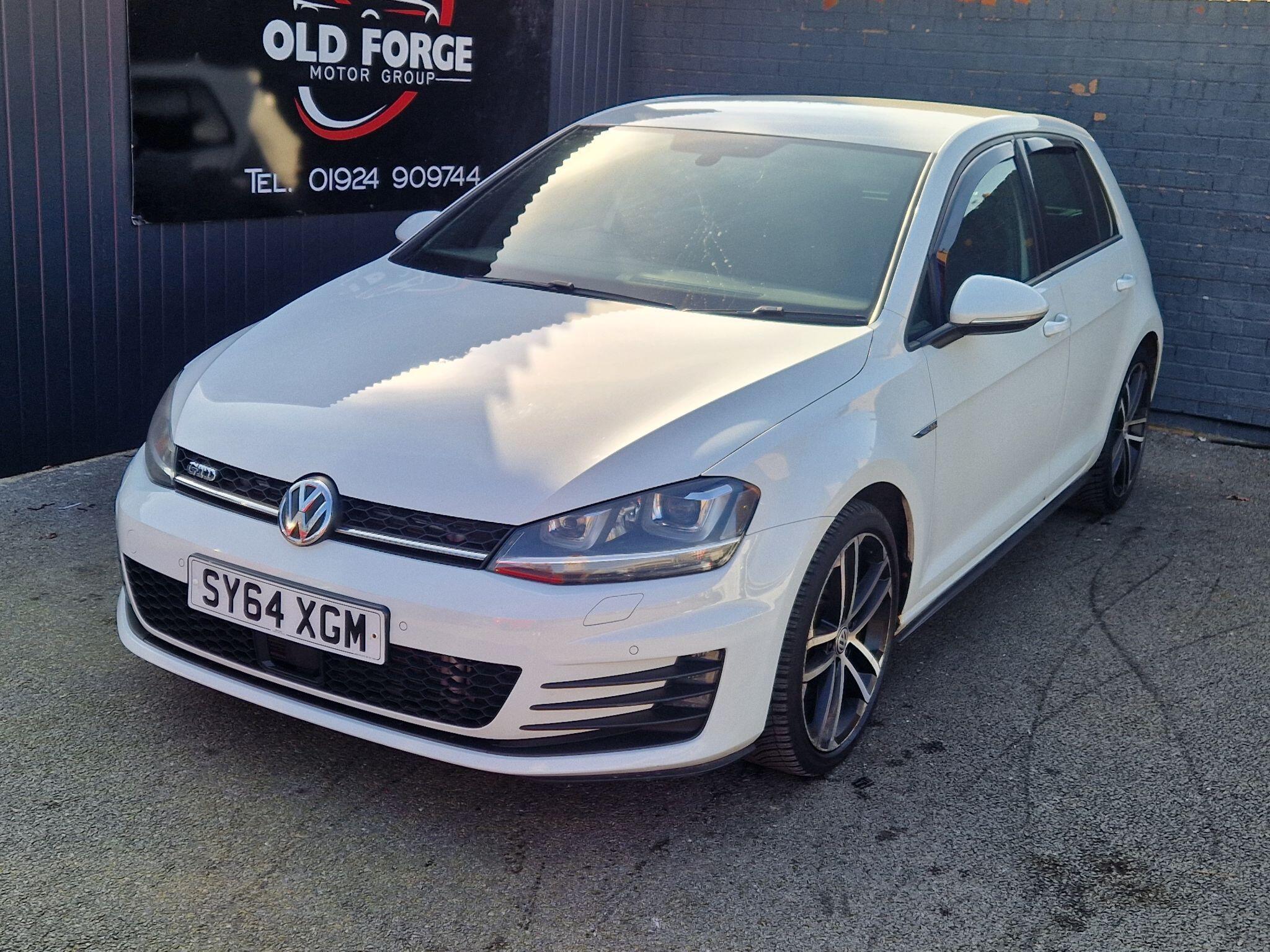 Volkswagen Golf - Image 17