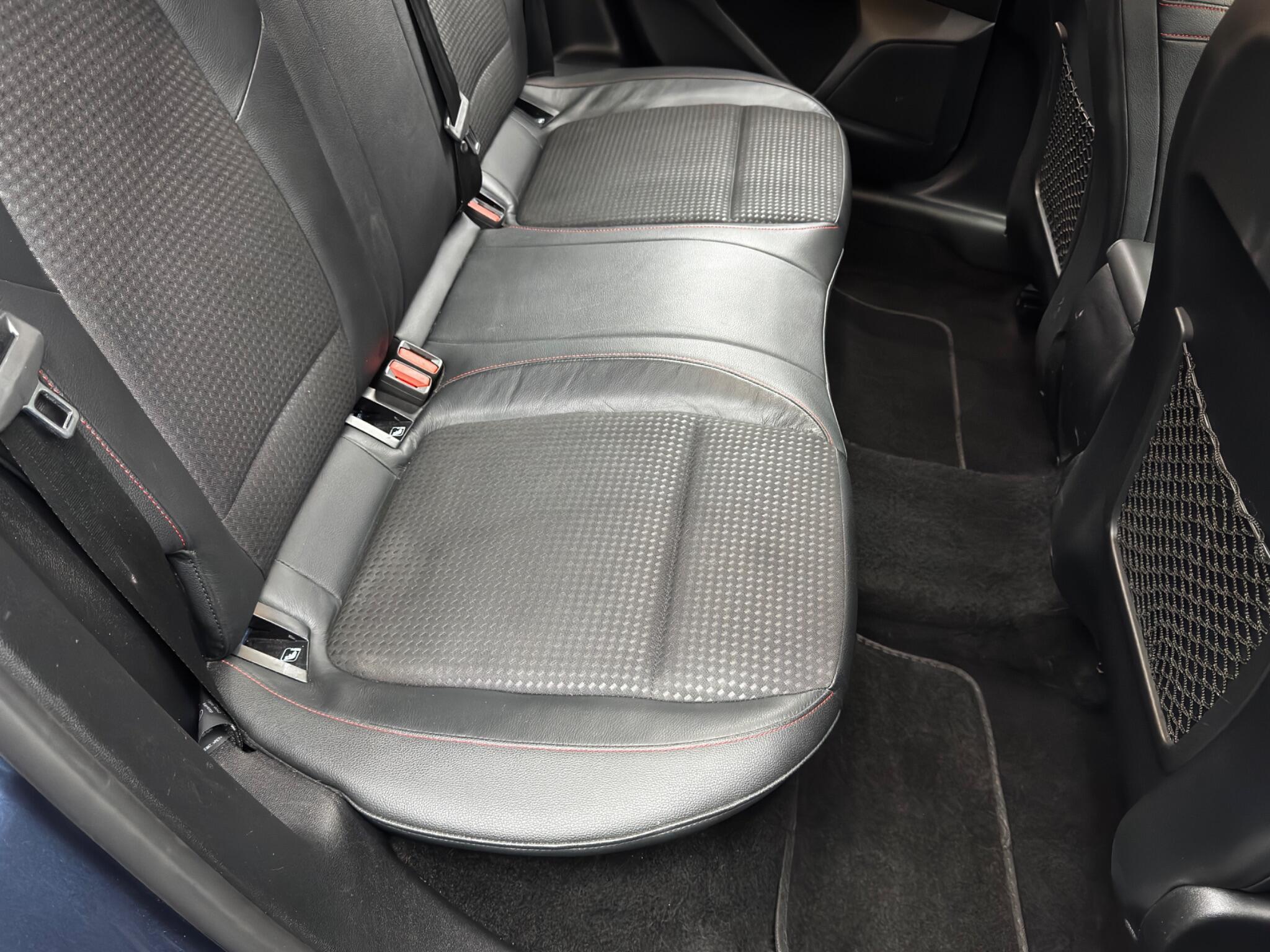 Ford Focus - Image 16