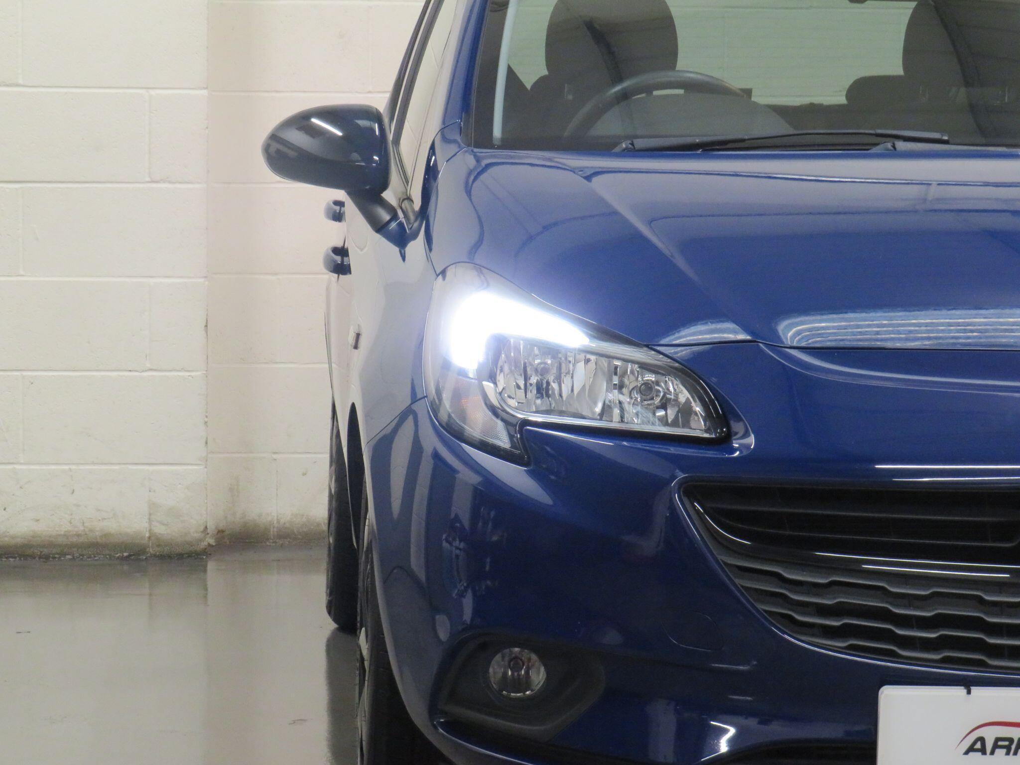 Vauxhall Corsa - Image 11