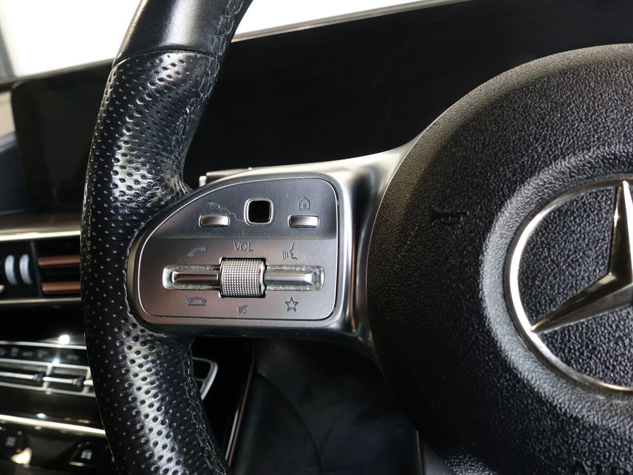 Mercedes-benz EQC - Image 20
