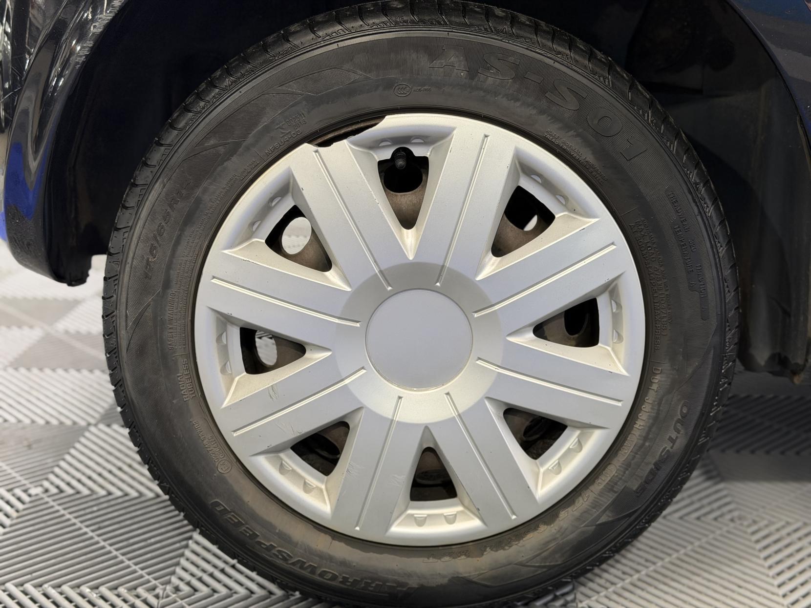 Ford KA - Image 14