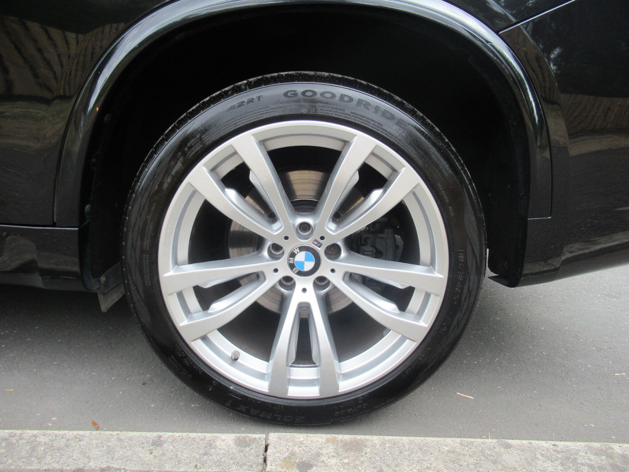 BMW X5 - Image 14