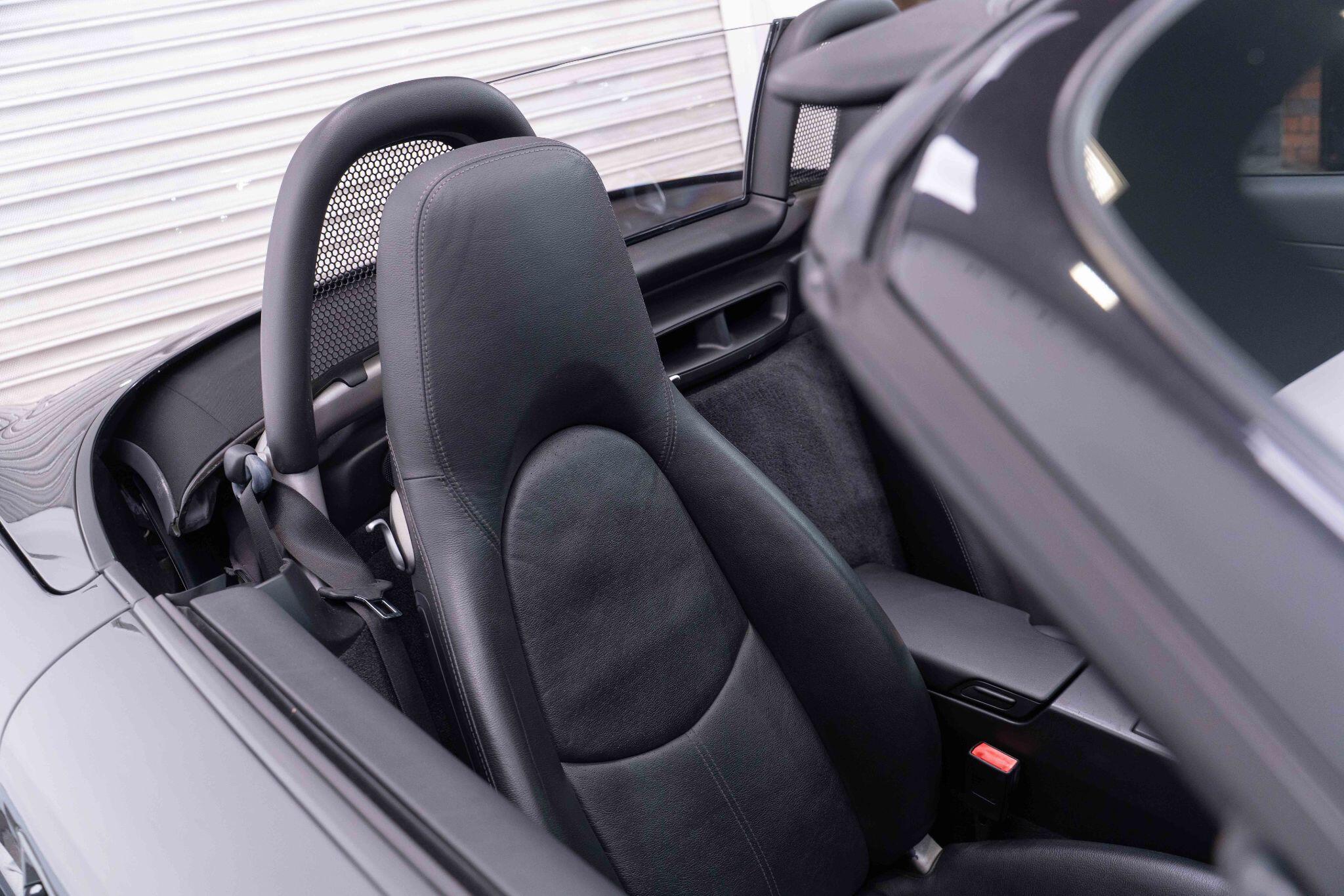 Porsche Boxster - Image 36