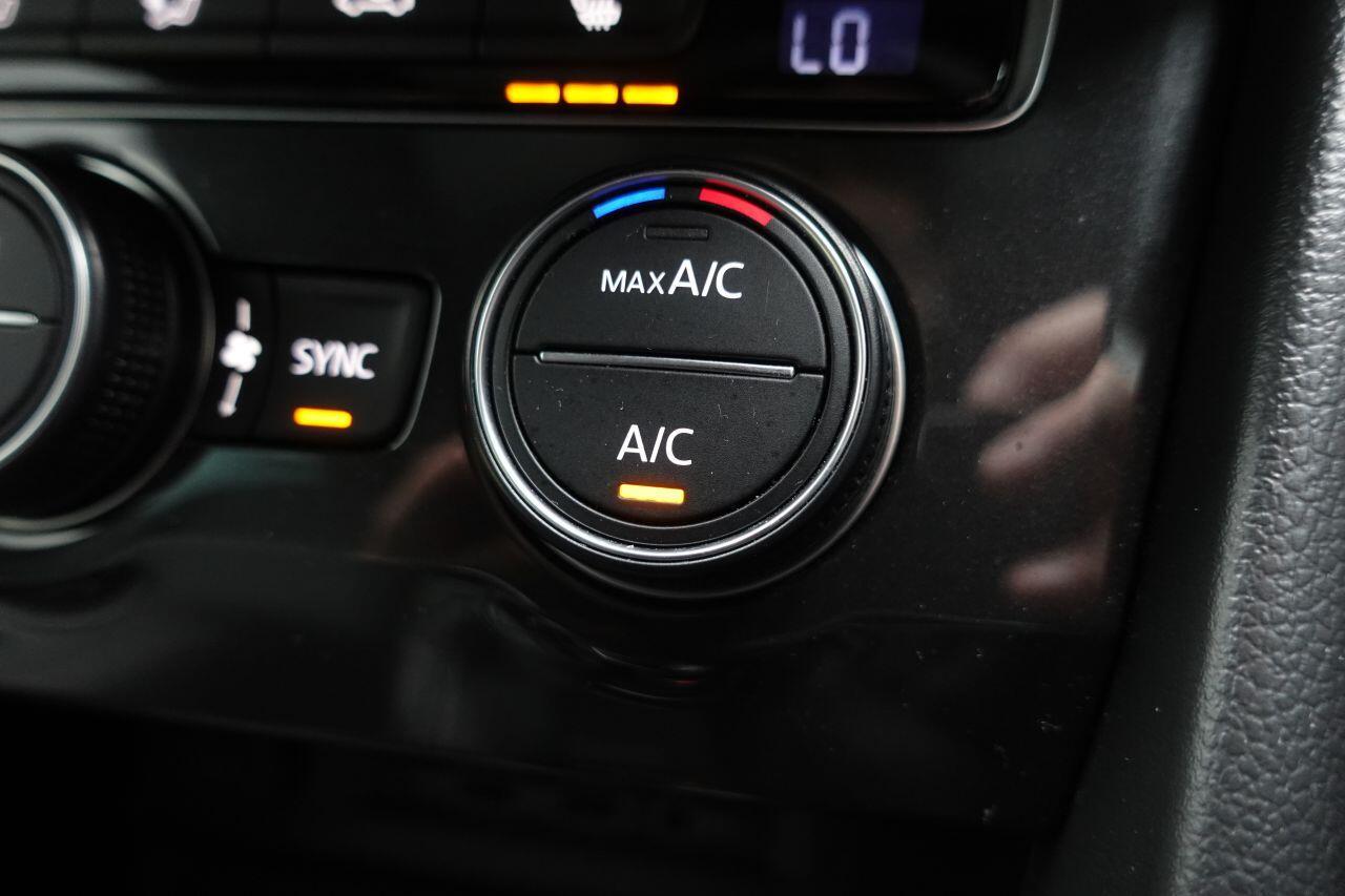 Volkswagen Tiguan - Image 36