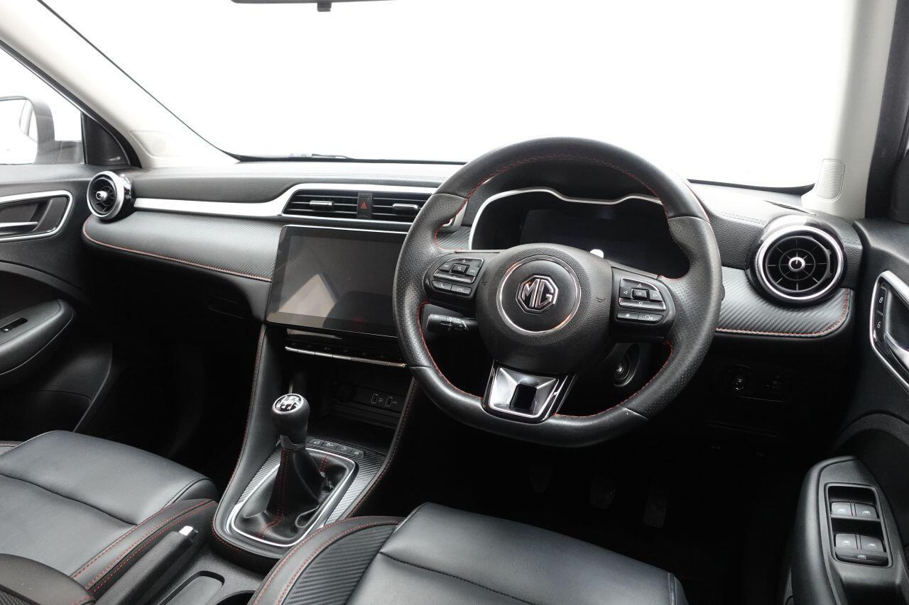 MG MG ZS - Image 15