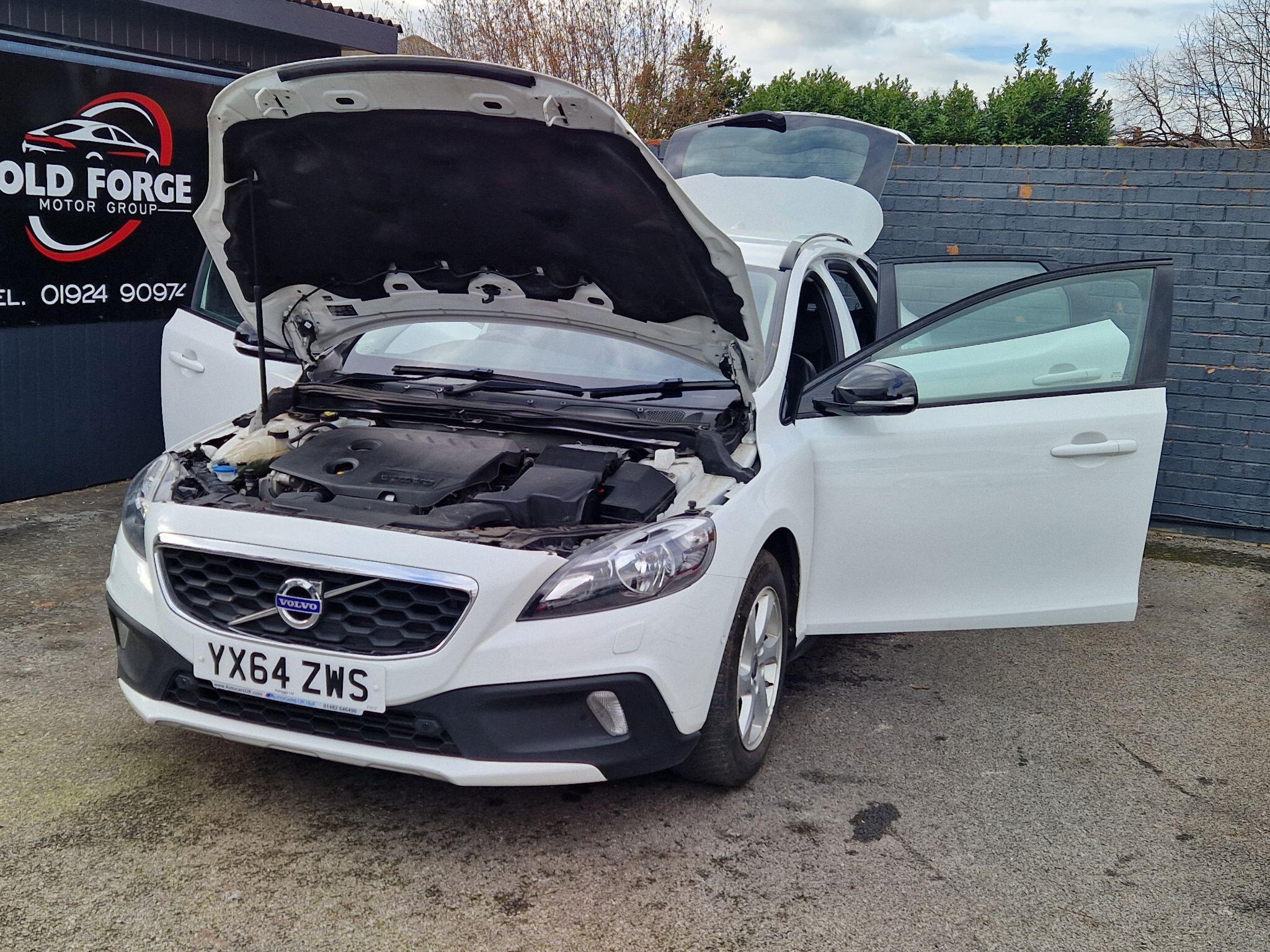 Volvo V40 CROSS COUNTRY - Image 15