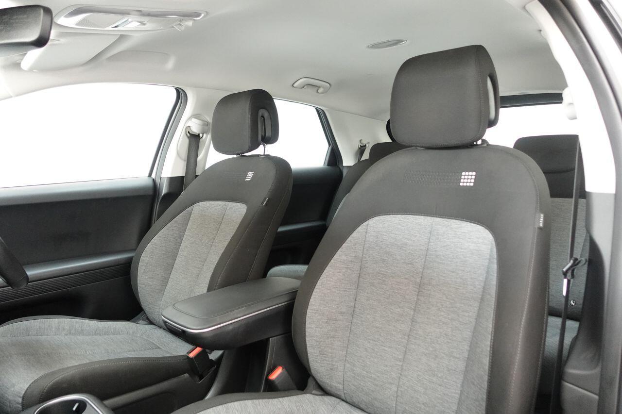 Hyundai Ioniq 5 - Image 18