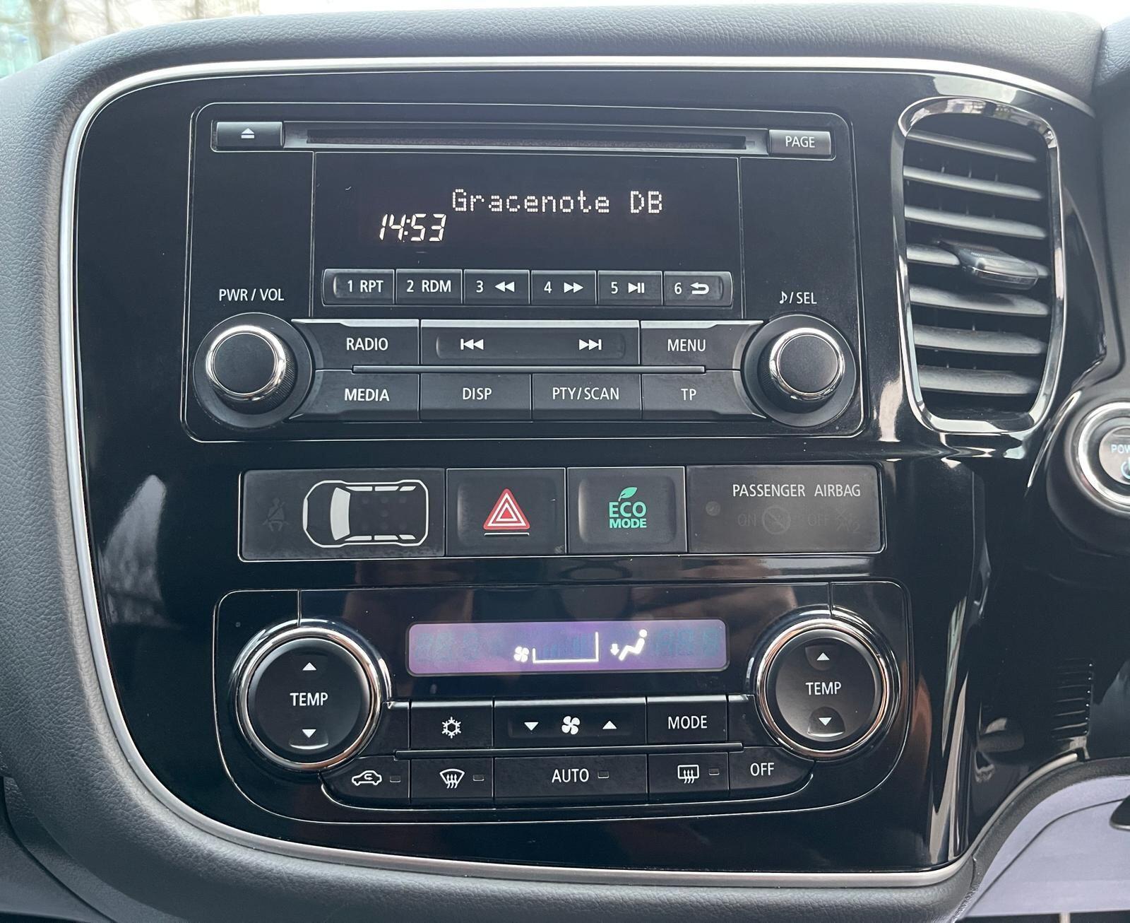 Mitsubishi Outlander - Image 37