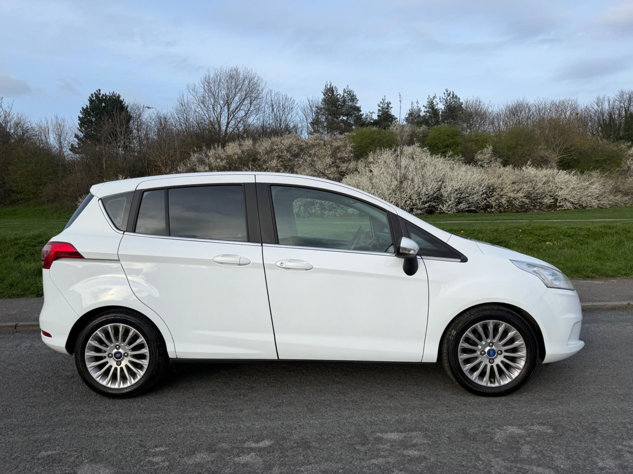 Ford B-Max - Image 2