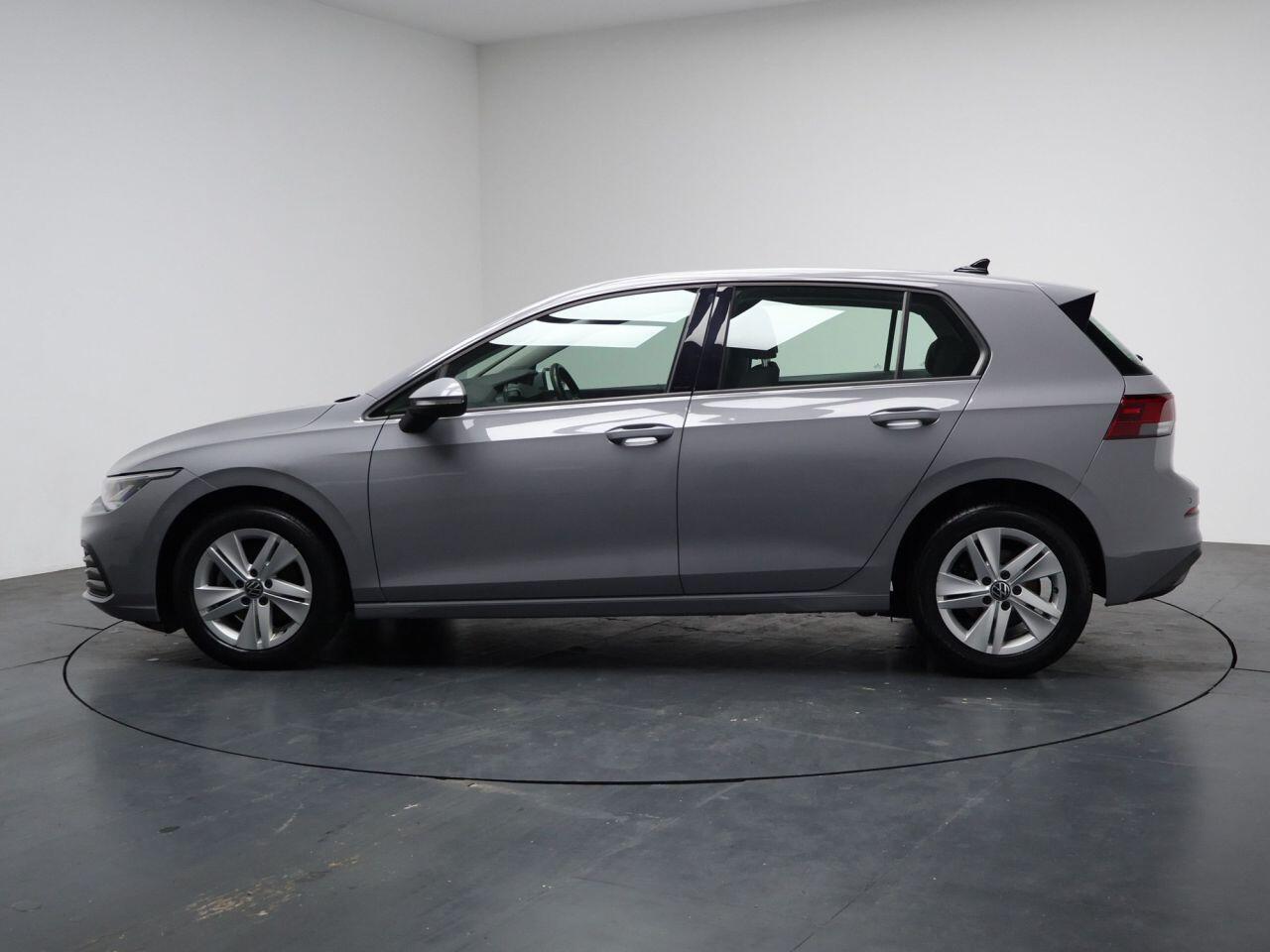 Volkswagen Golf - Image 8
