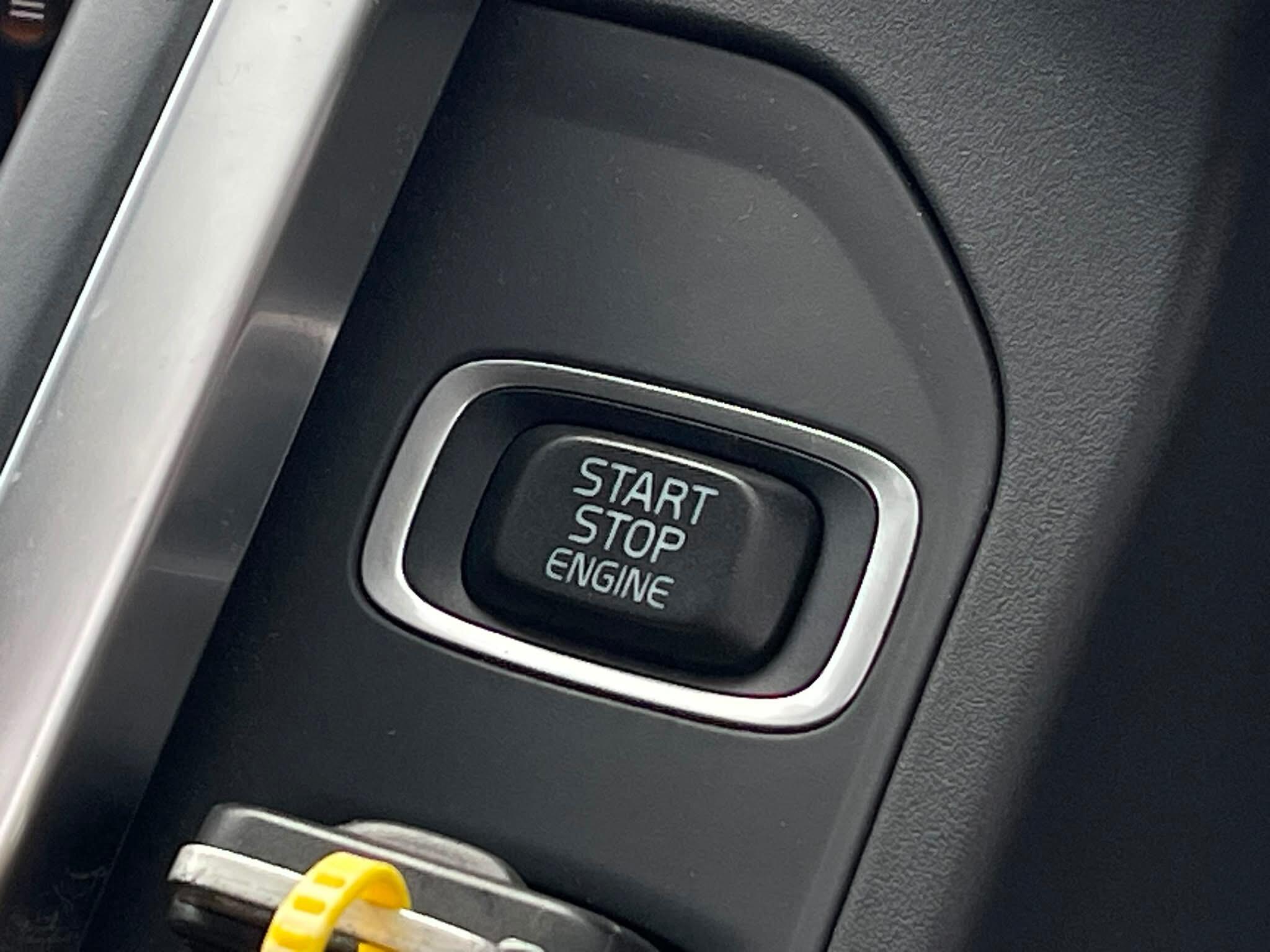 Volvo XC60 - Image 17