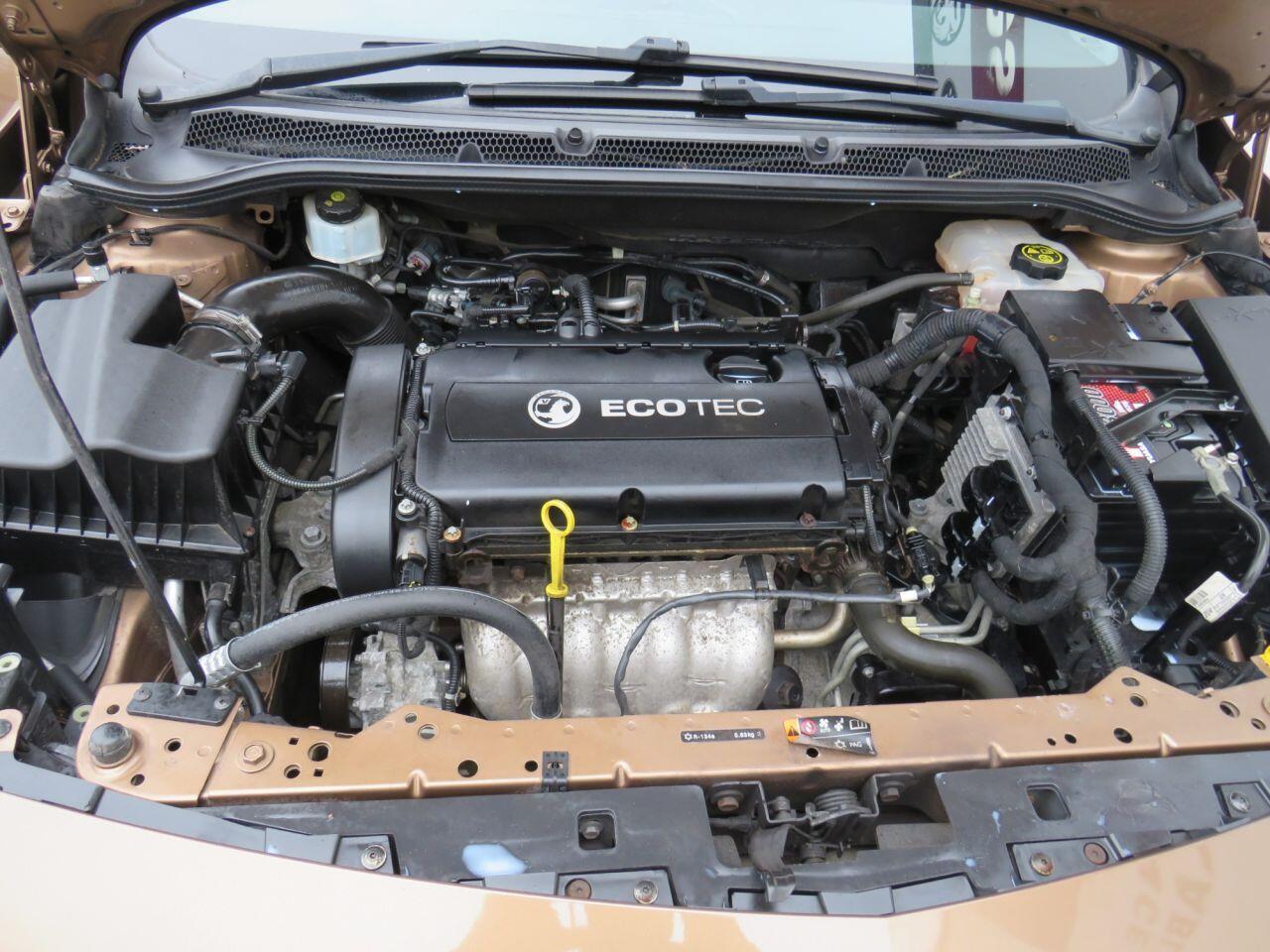 Vauxhall Astra - Image 13