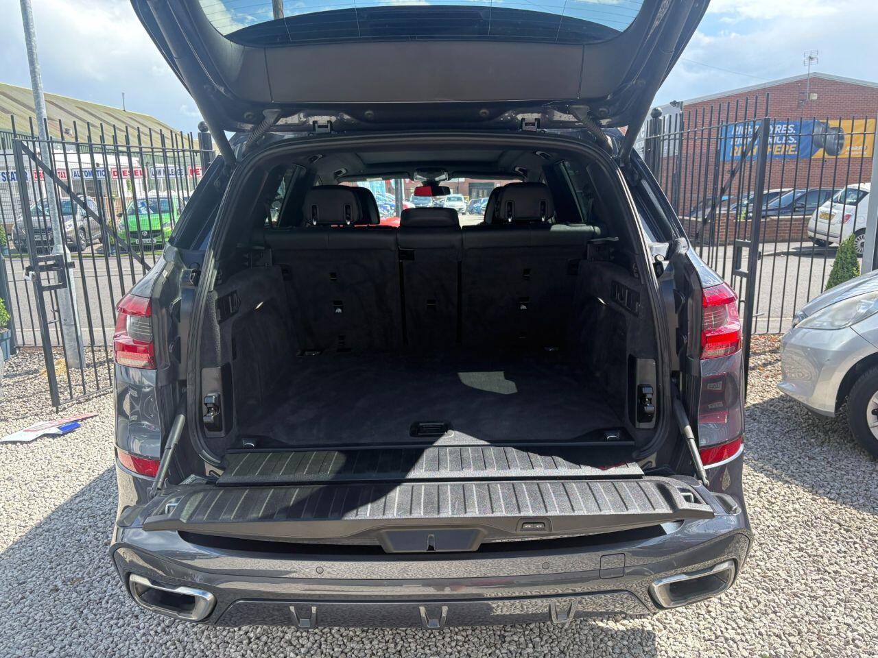 BMW X5 - Image 8