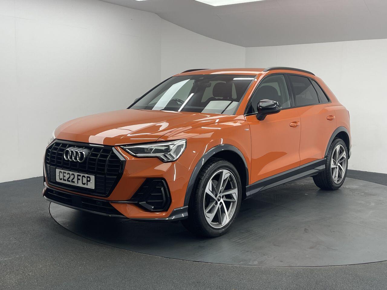 Audi Q3 - Image 6