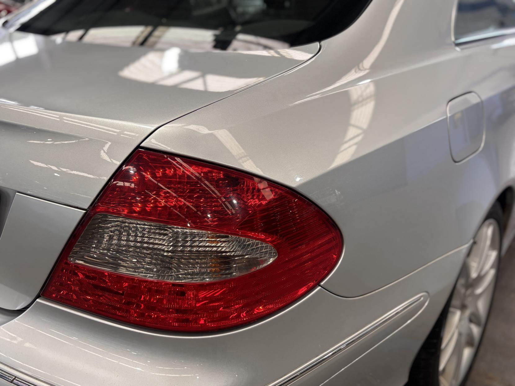 Mercedes CLK - Image 15