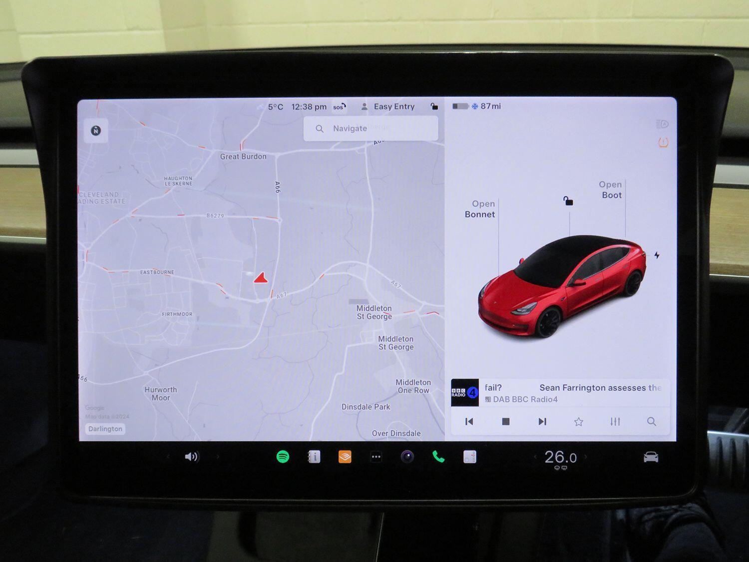 Tesla Model 3 - Image 18