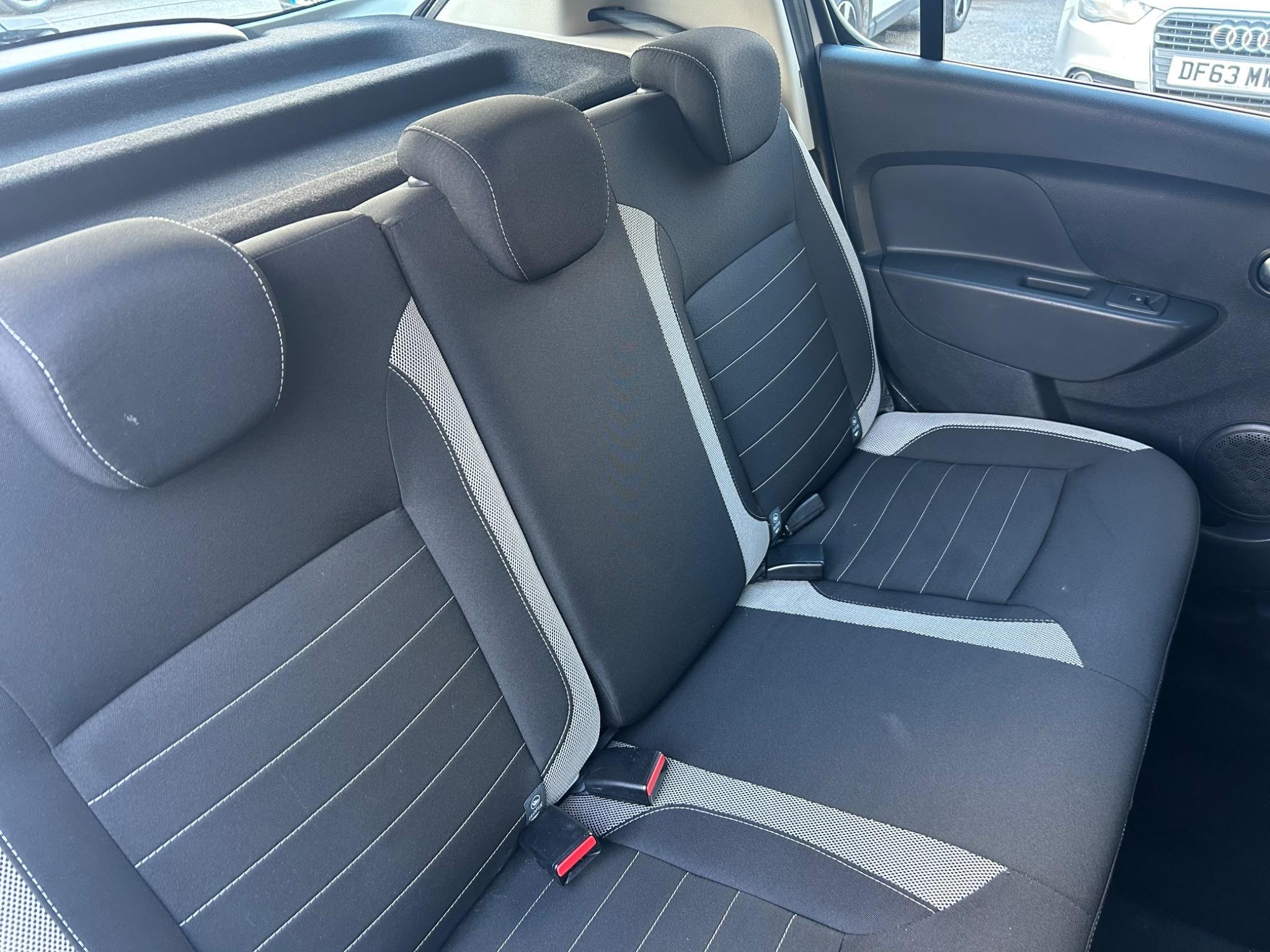 Dacia Sandero Stepway - Image 32