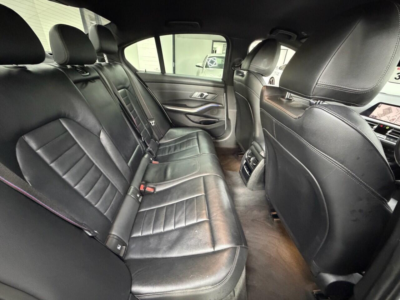 BMW 3 Series - Image 18