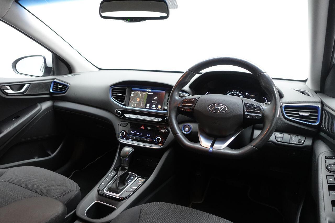 Hyundai Ioniq - Image 15