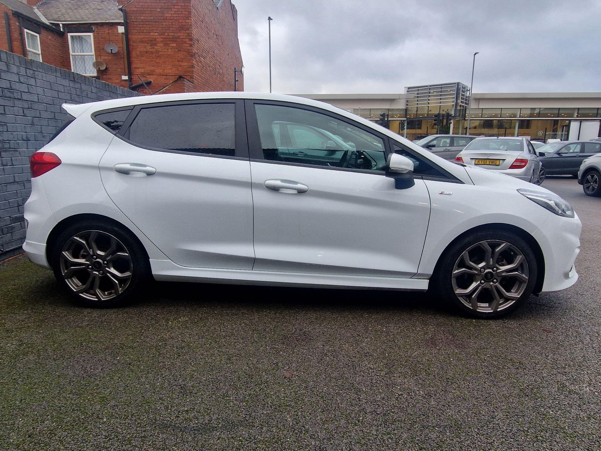 Ford Fiesta - Image 7