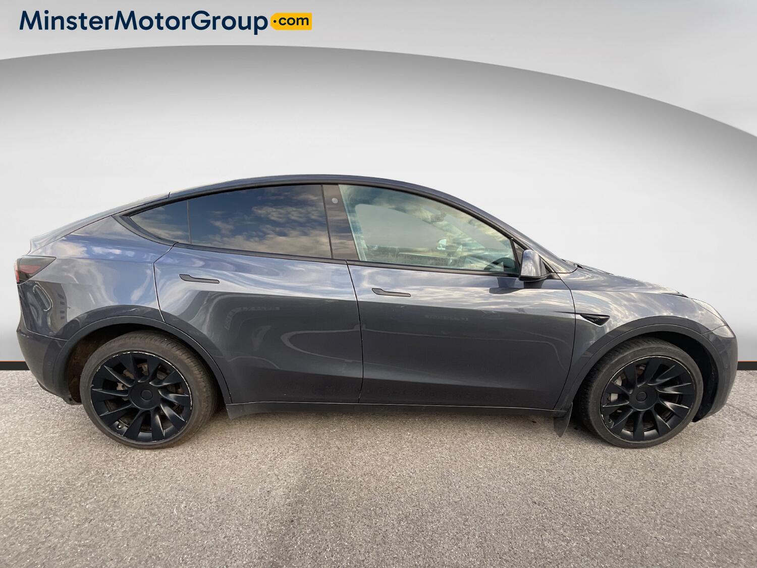 Tesla Model 3 - Image 2