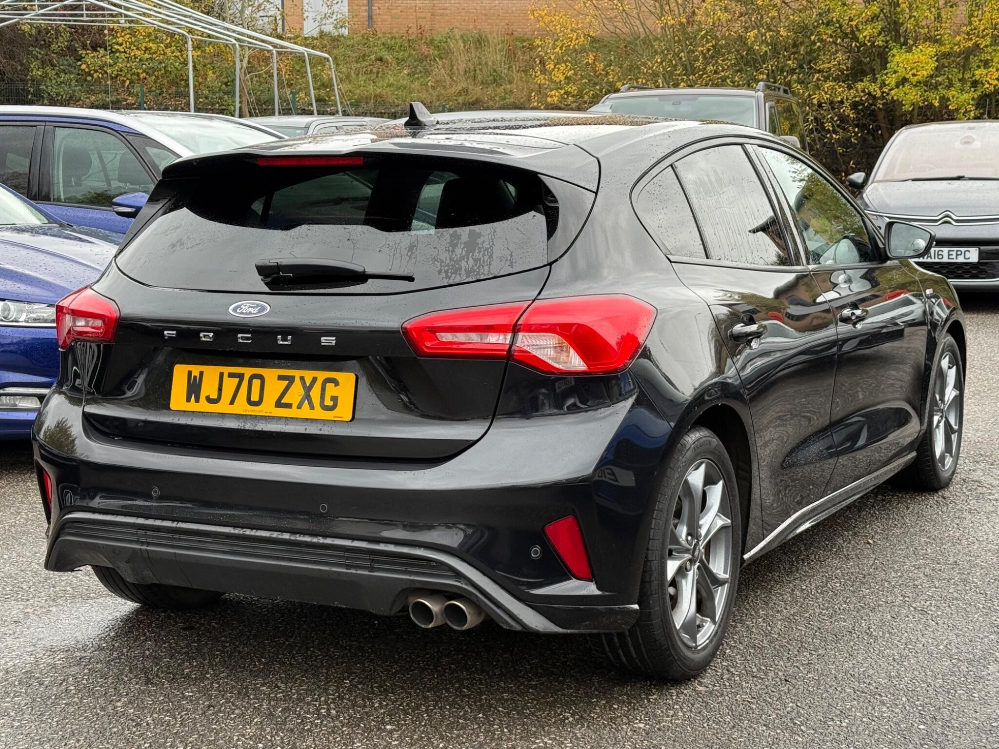 Ford Focus - Image 14