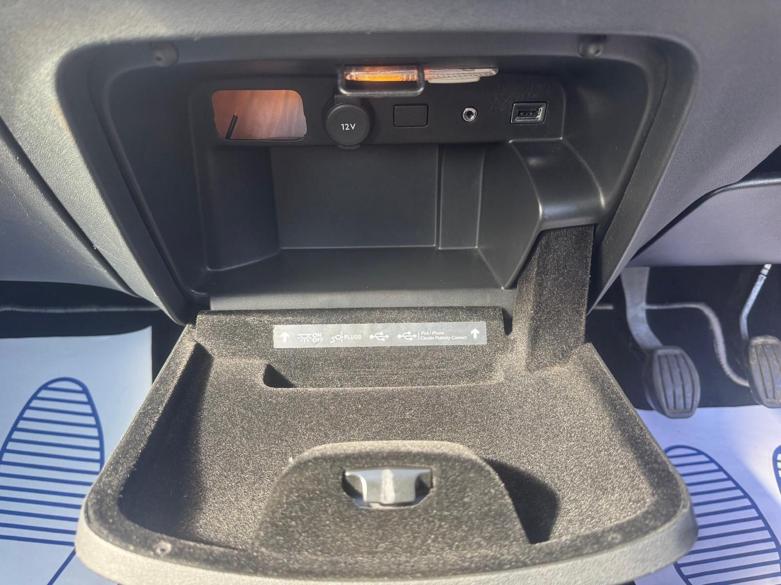 Citroen C4 Picasso - Image 44