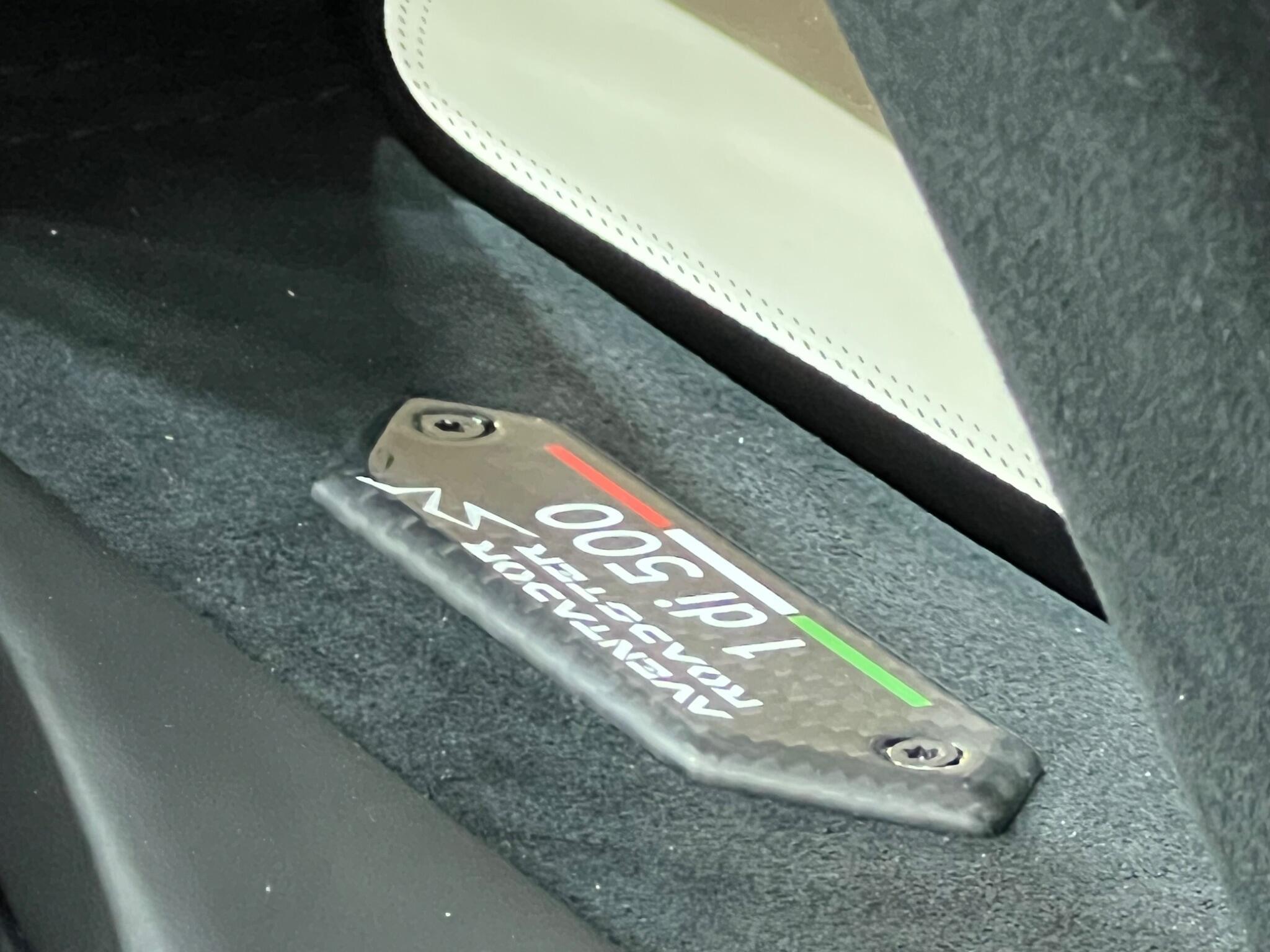 Lamborghini Aventador - Image 19