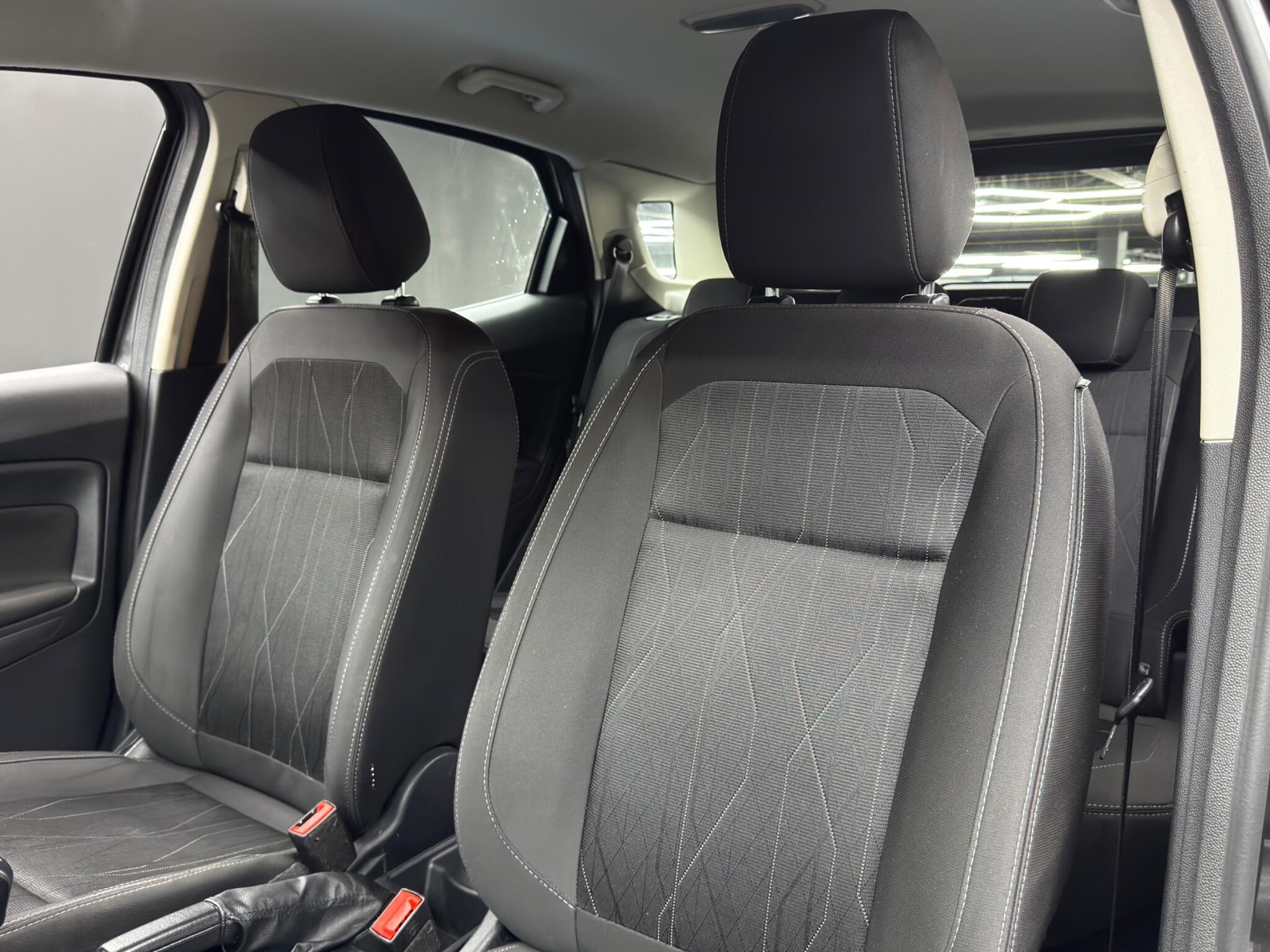 Ford Ecosport - Image 14