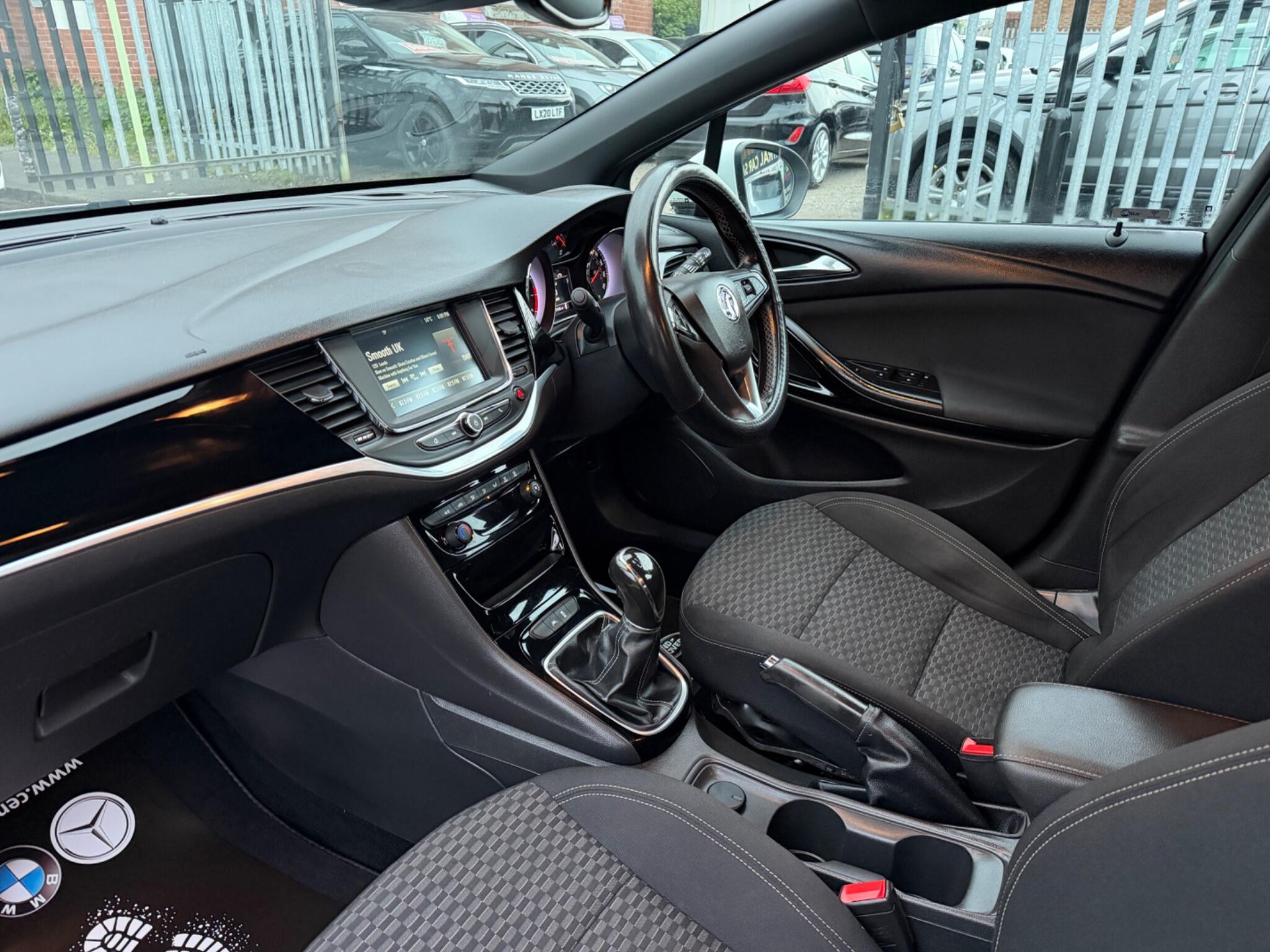 Vauxhall Astra - Image 30