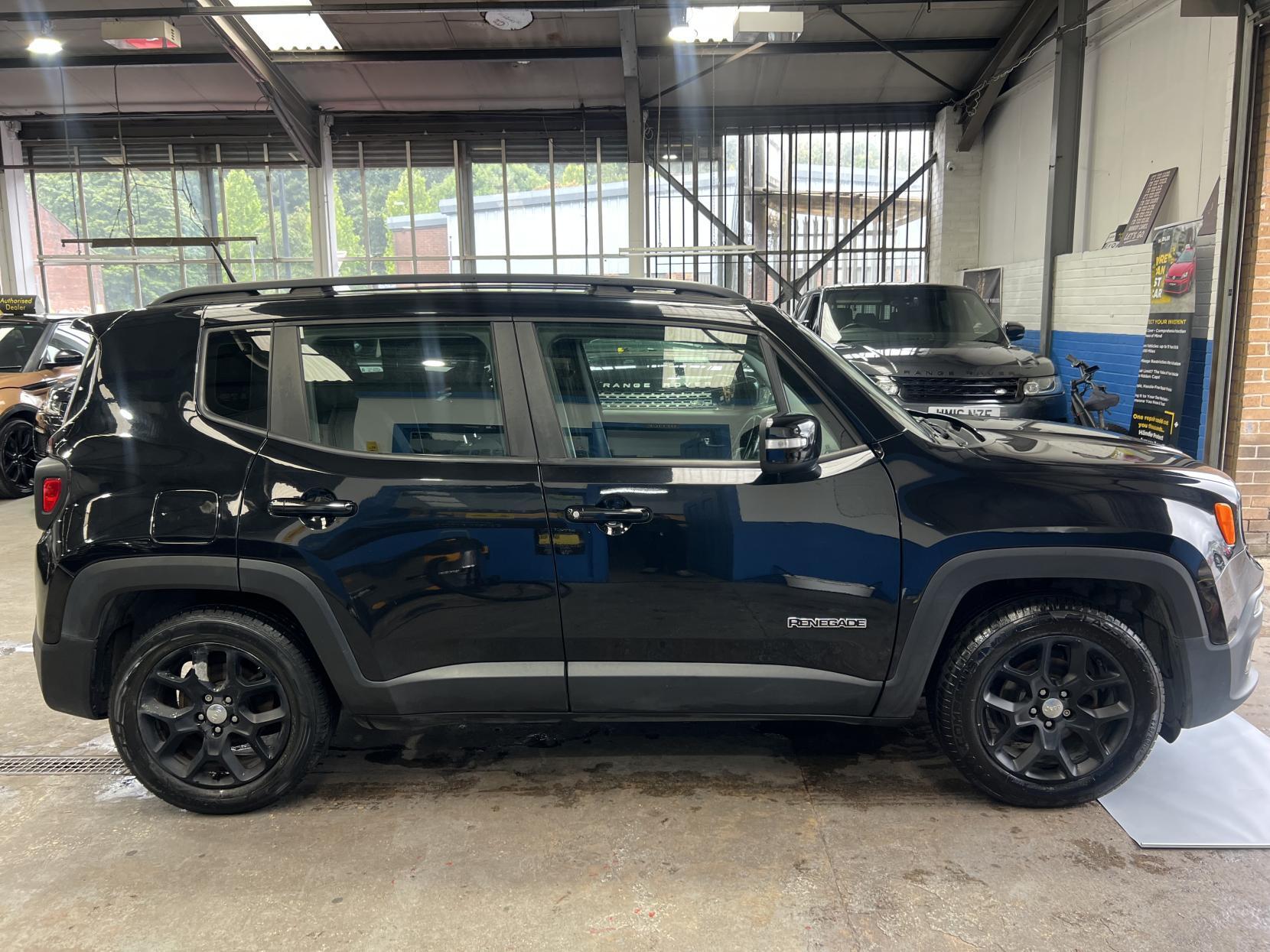Jeep Renegade - Image 2