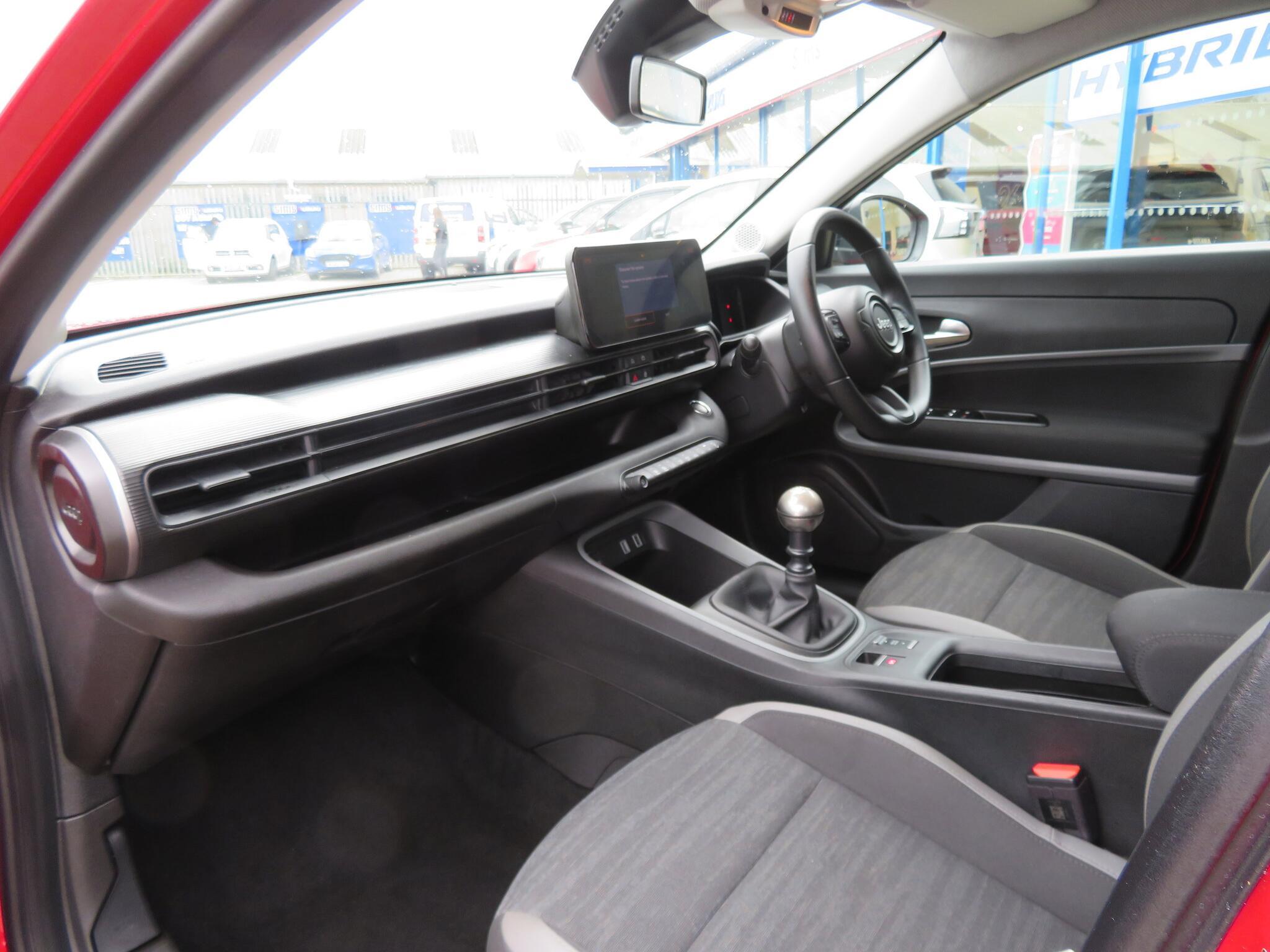 Jeep Avenger - Image 19
