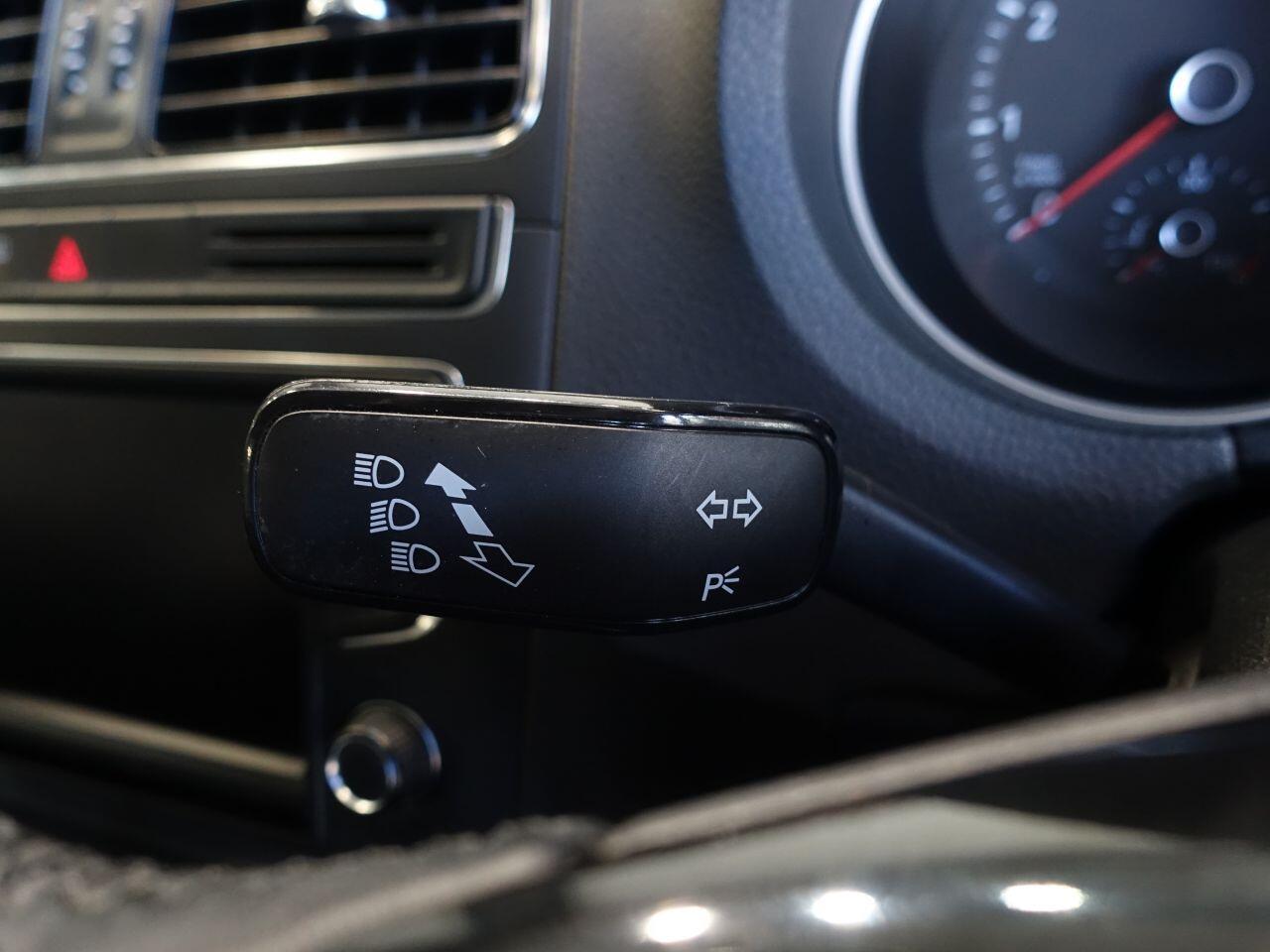 Volkswagen Polo - Image 18